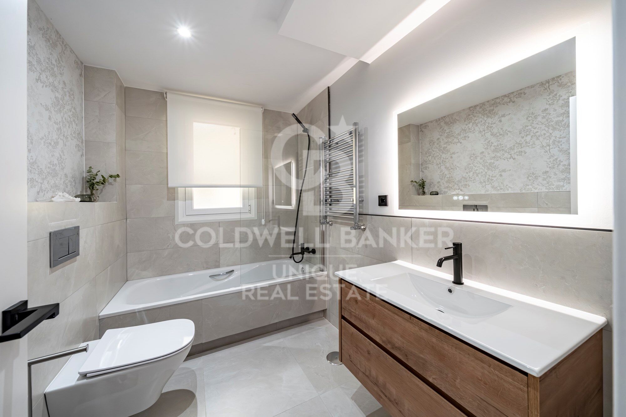 Renovated exterior flat in Lista, Madrid
