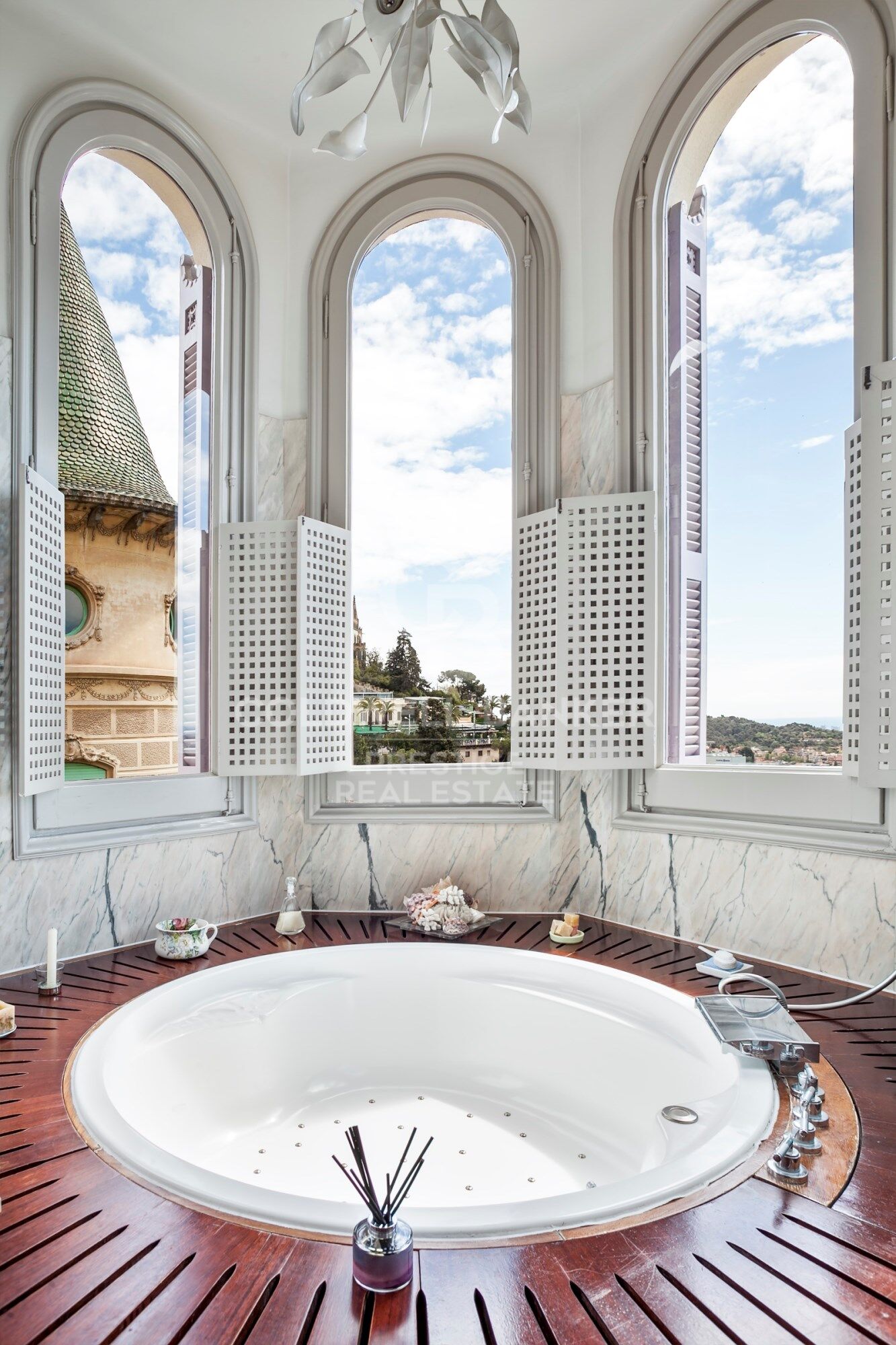 Modernist house for sale in Barcelona