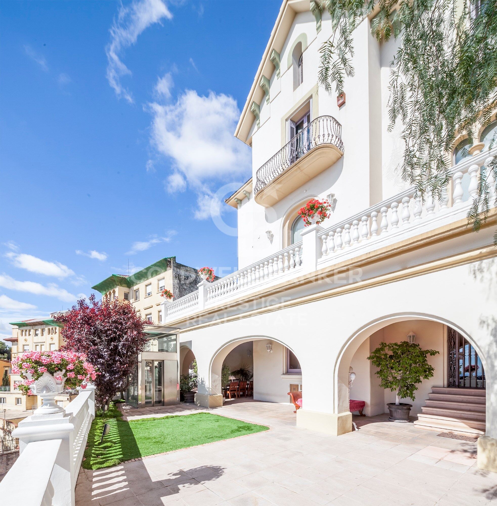 Modernist house for sale in Barcelona