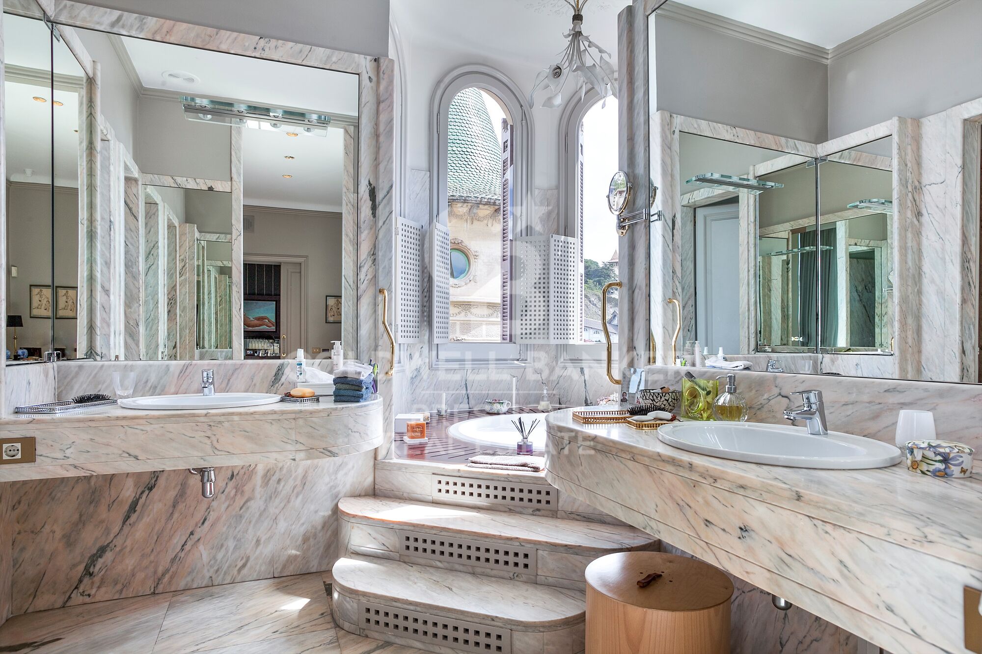 Modernist house for sale in Barcelona