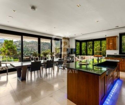 Spectacular Mediterranean-style villa in La Zagaleta