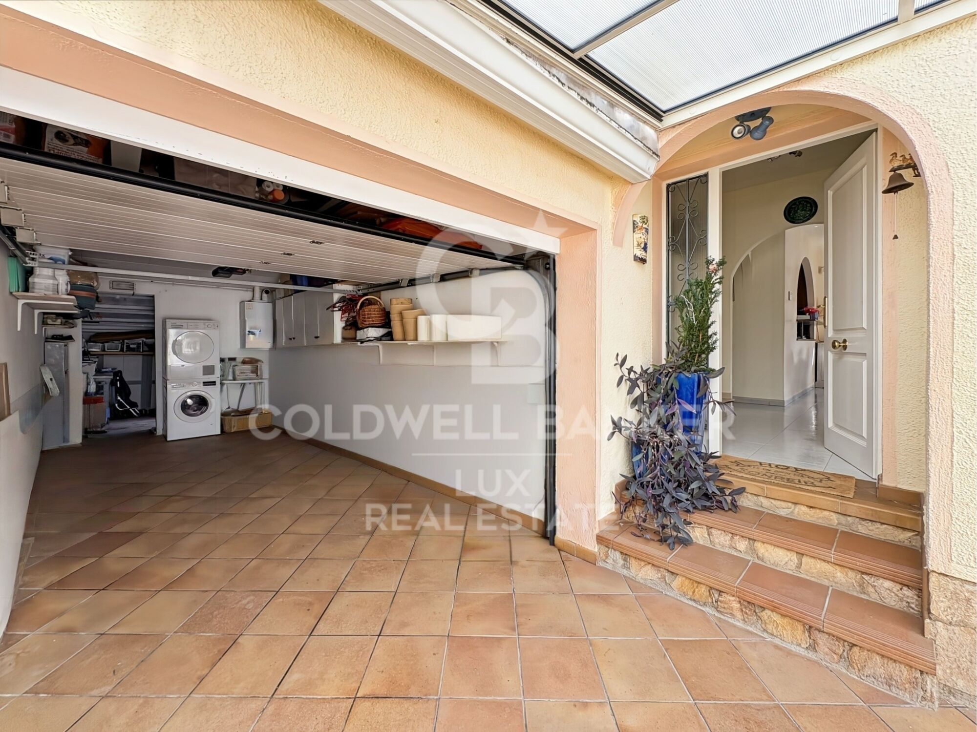 Casa en venta en Empuriabrava, alto standing, con garaje y piscina