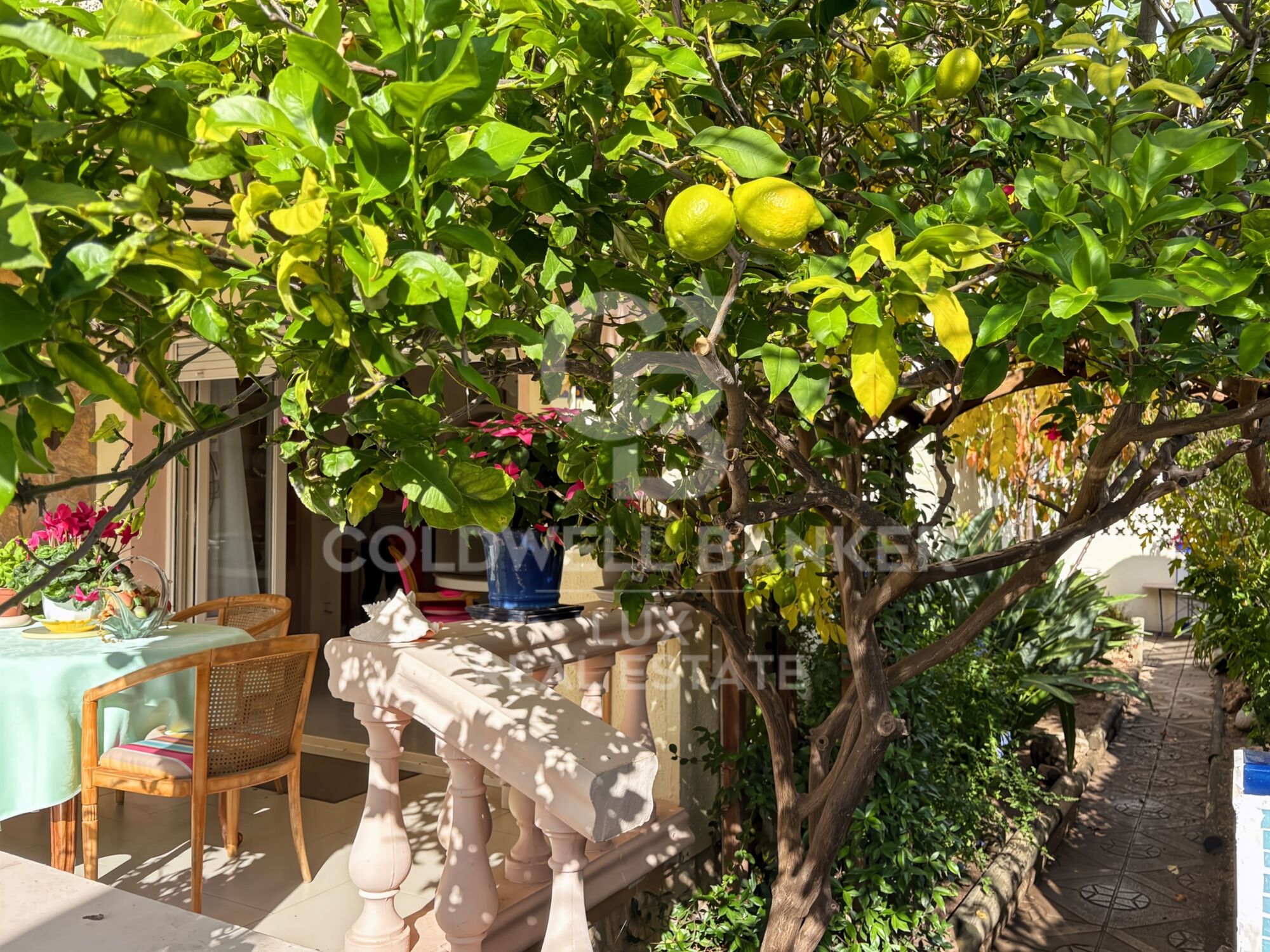 Maison à vendre à Empuriabrava, de haut standing, avec garage et piscine
