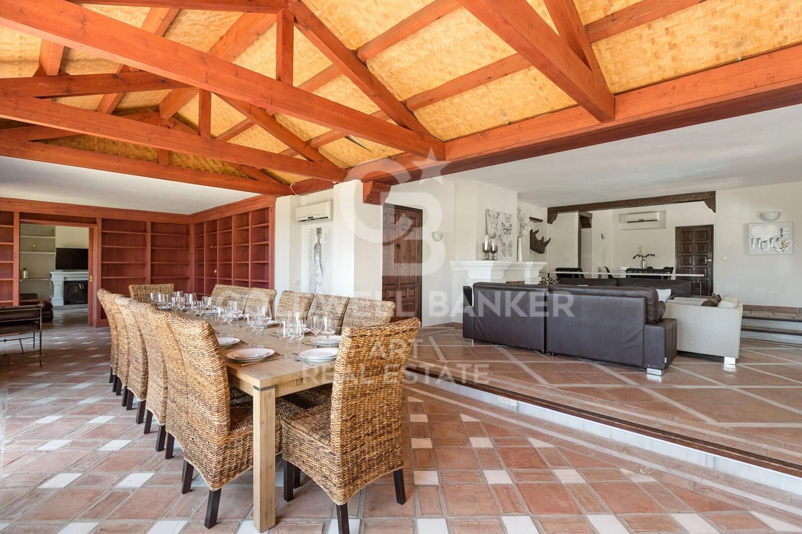 Exquise Villa Méditerranéenne de 12 Chambres - Marbella, Costa del Sol