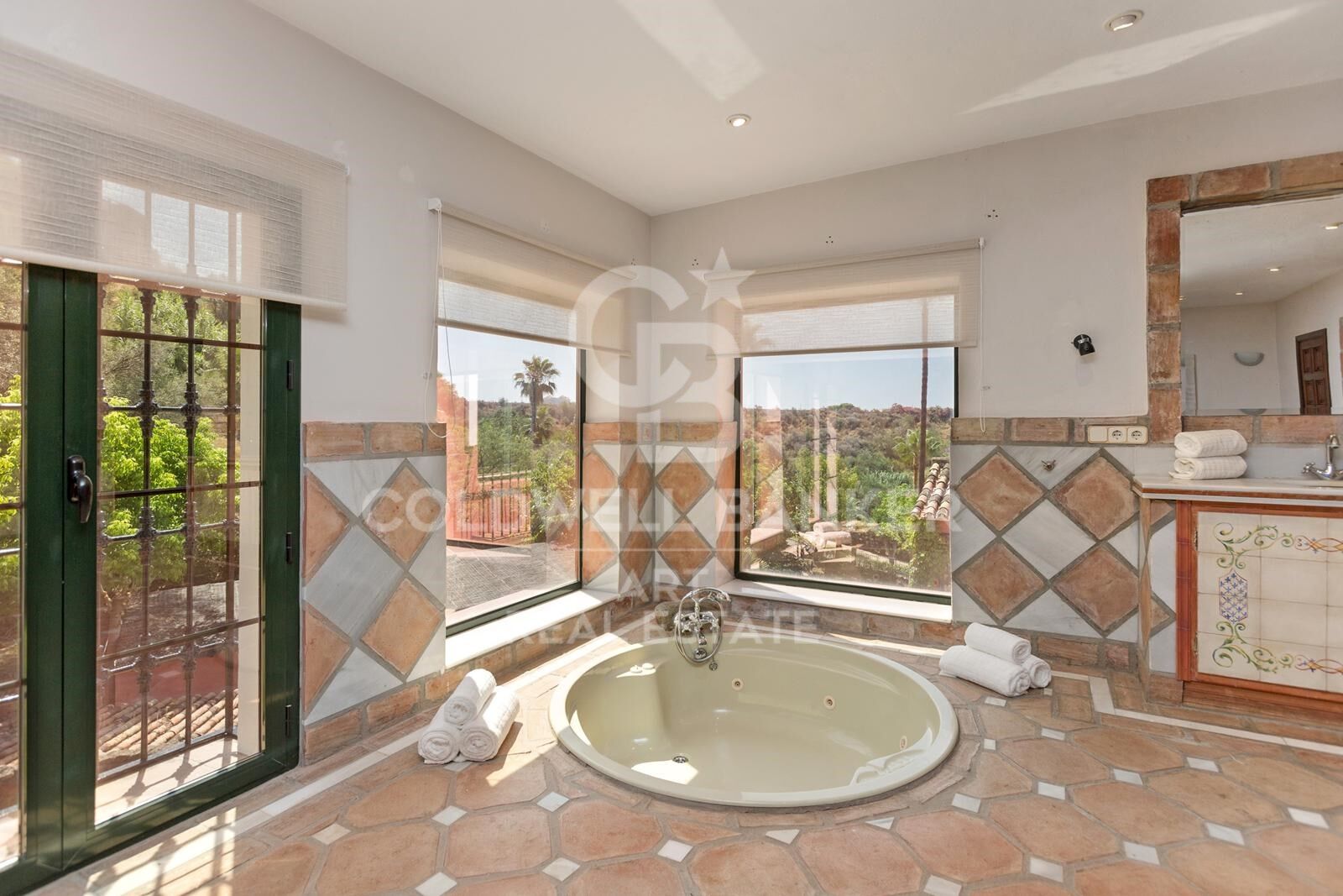 Exquise Villa Méditerranéenne de 12 Chambres - Marbella, Costa del Sol