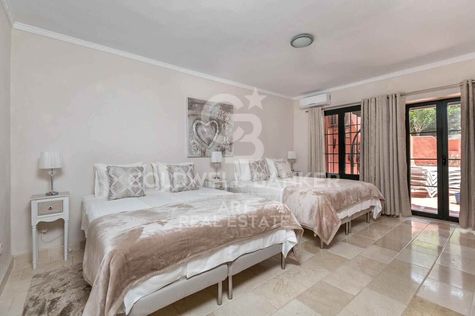 Exquise Villa Méditerranéenne de 12 Chambres - Marbella, Costa del Sol