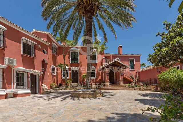 Exquise Villa Méditerranéenne de 12 Chambres - Marbella, Costa del Sol