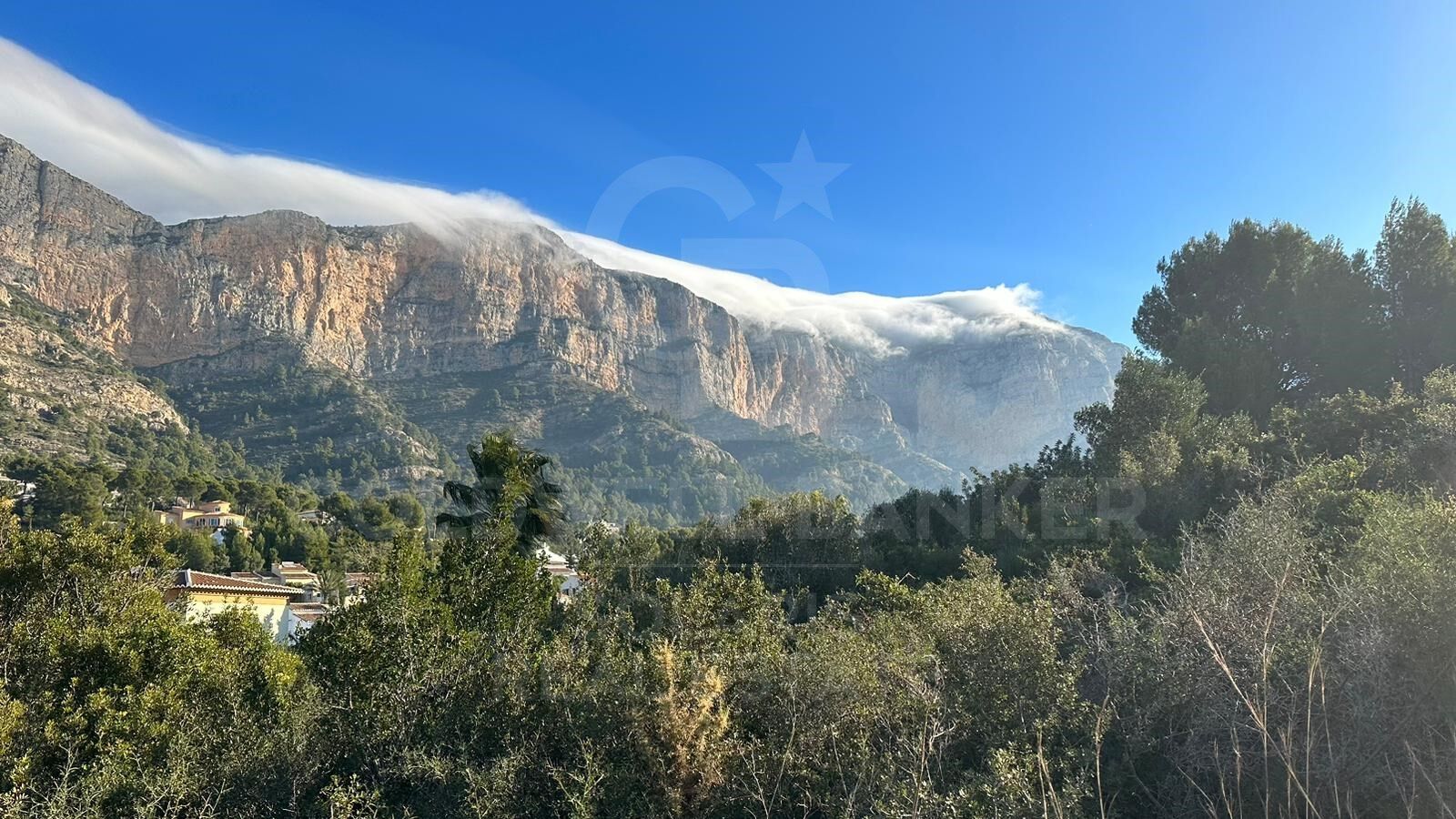 Terrain urbain de 5 766 m2 Montgó - Ermita