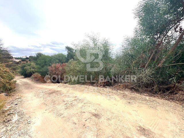 Terrain constructible à Puerto Almendro, Benahavís