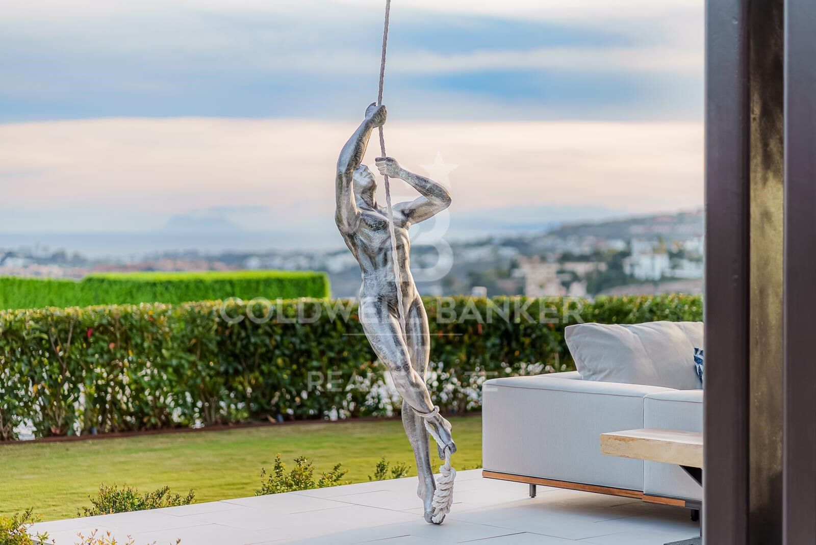 Exquisita villa de lujo con vistas panorámicas al Mediterráneo en La Quinta