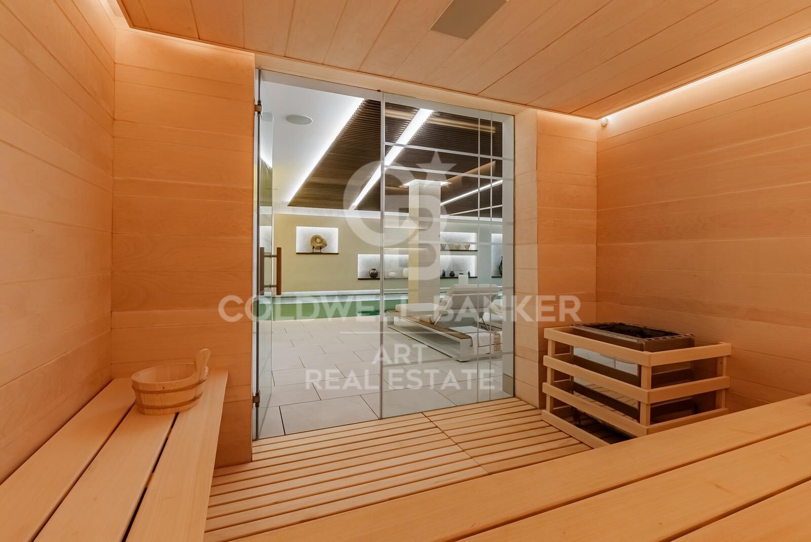 Exquisita villa de lujo con vistas panorámicas al Mediterráneo en La Quinta