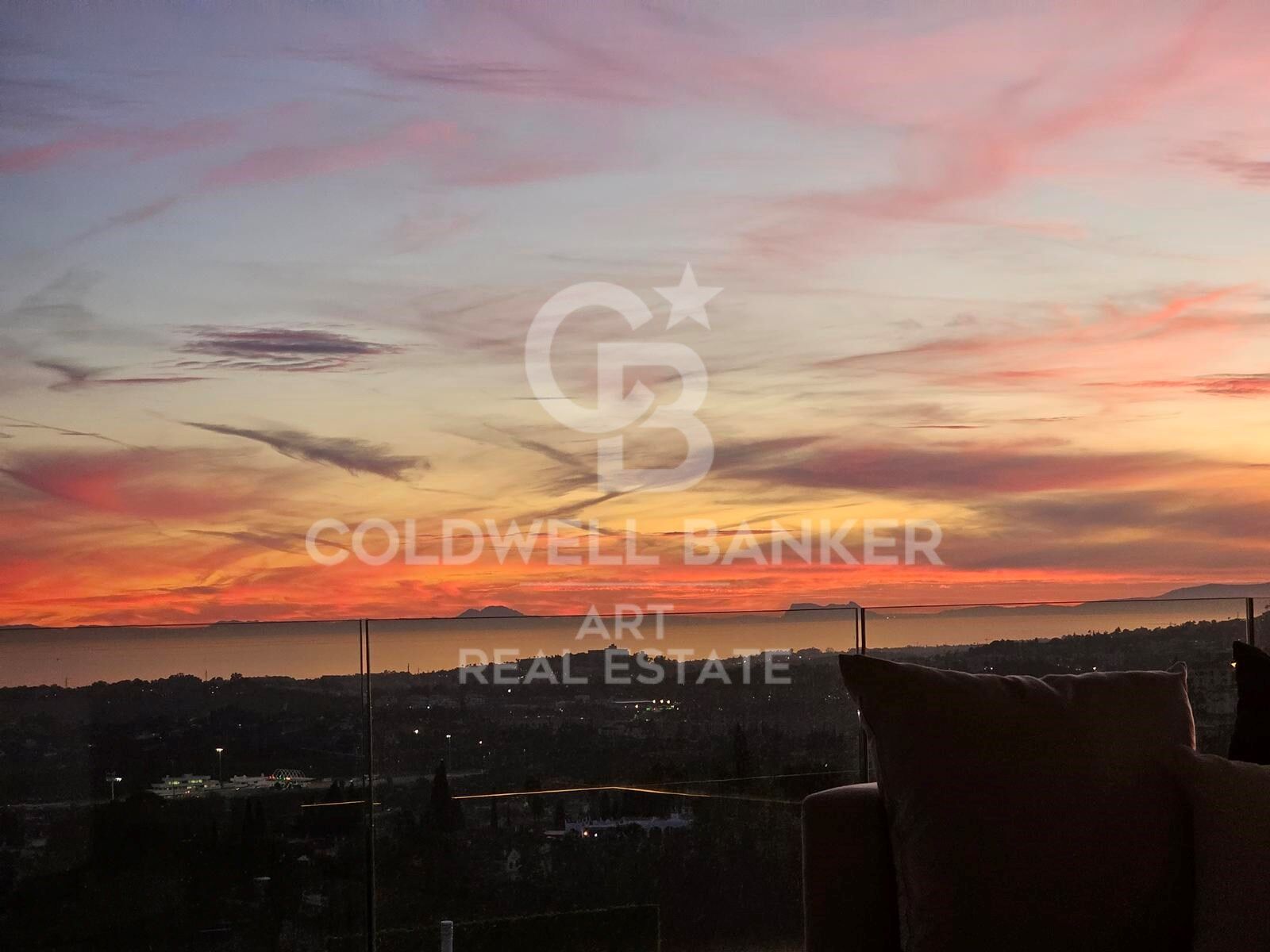 Exquisita villa de lujo con vistas panorámicas al Mediterráneo en La Quinta