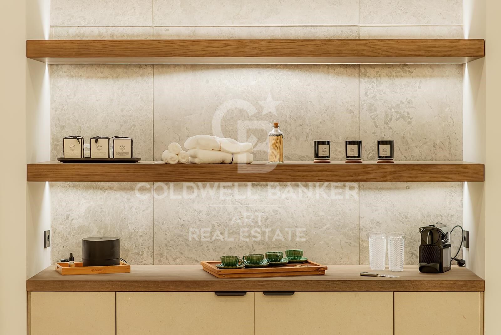 Exquisita villa de lujo con vistas panorámicas al Mediterráneo en La Quinta