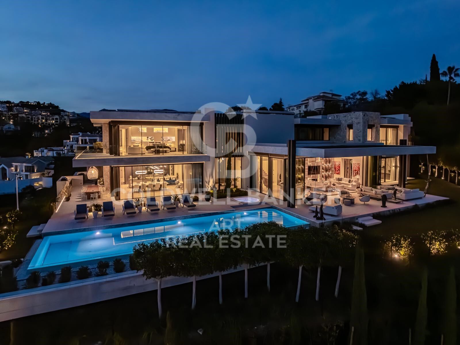 Exquisita villa de lujo con vistas panorámicas al Mediterráneo en La Quinta