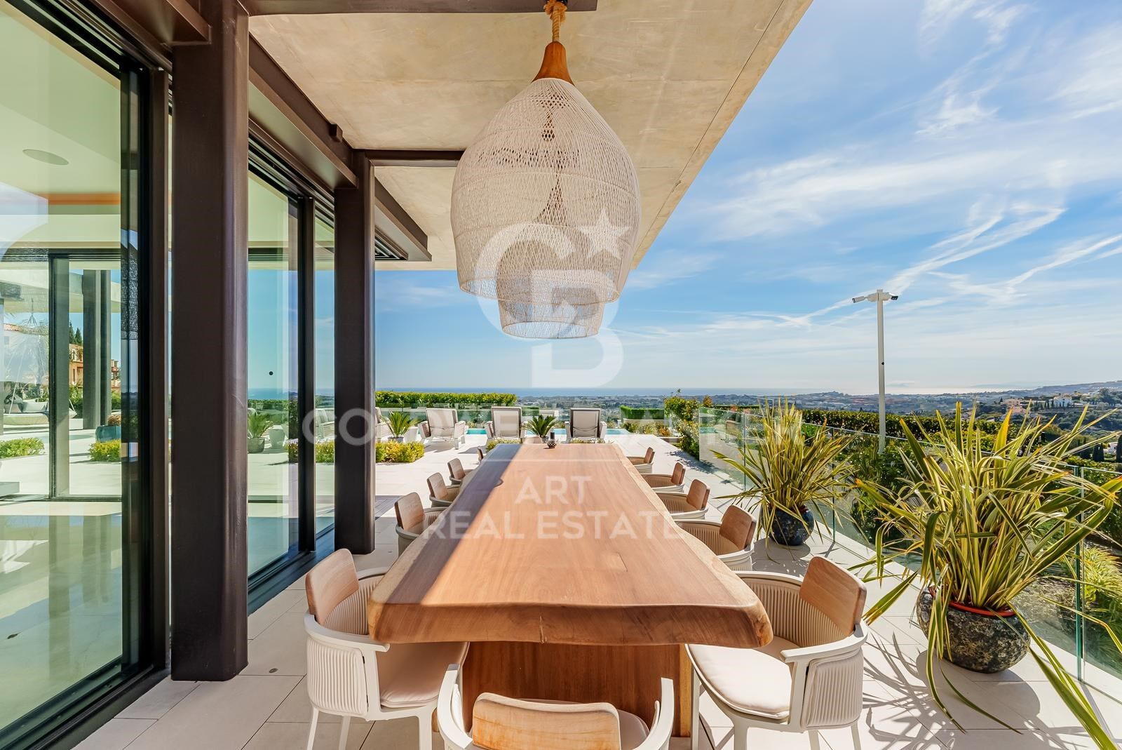 Exquisita villa de lujo con vistas panorámicas al Mediterráneo en La Quinta