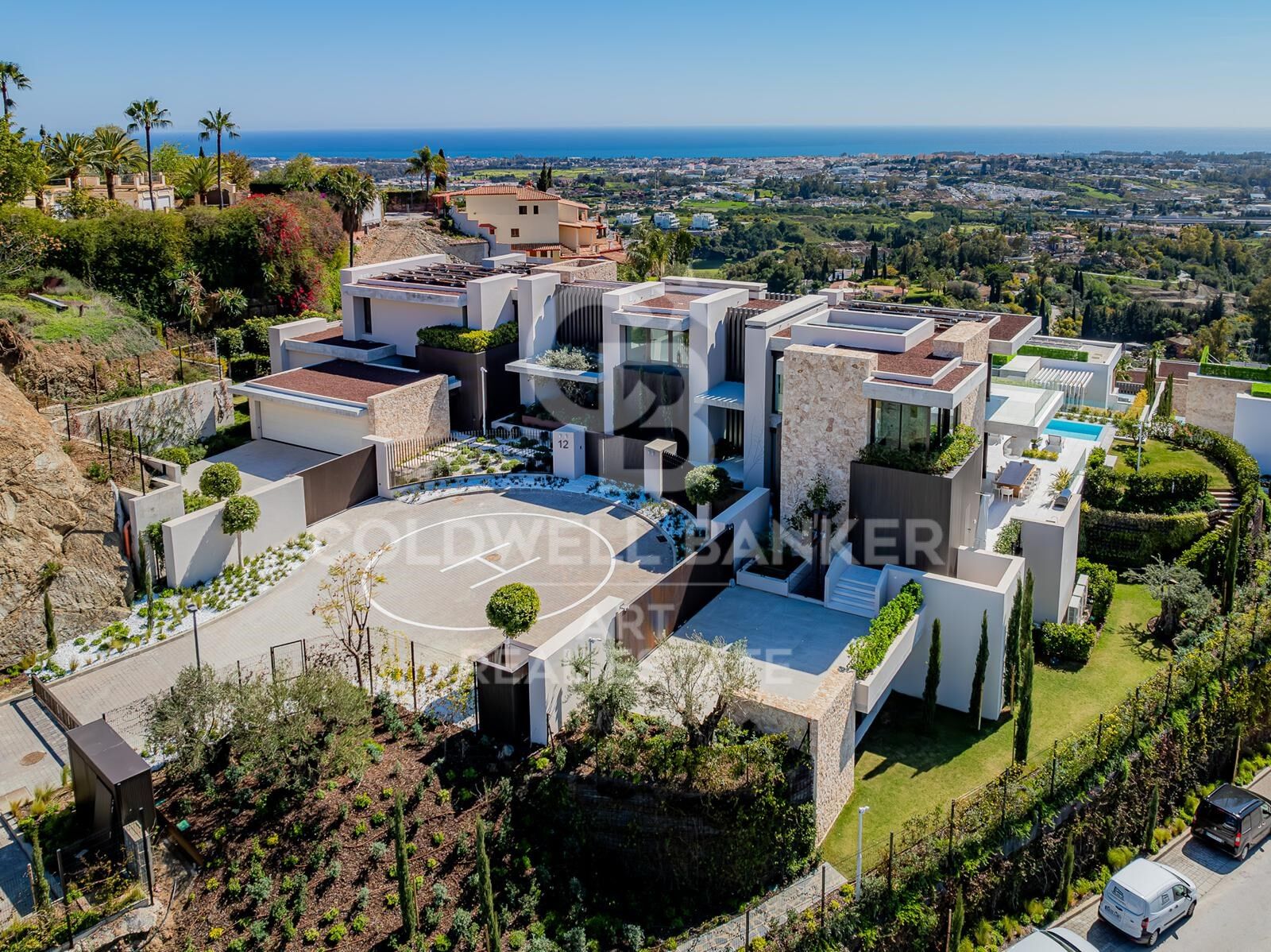 Exquisite Luxury Villa with Panoramic Mediterranean Views in La Quinta