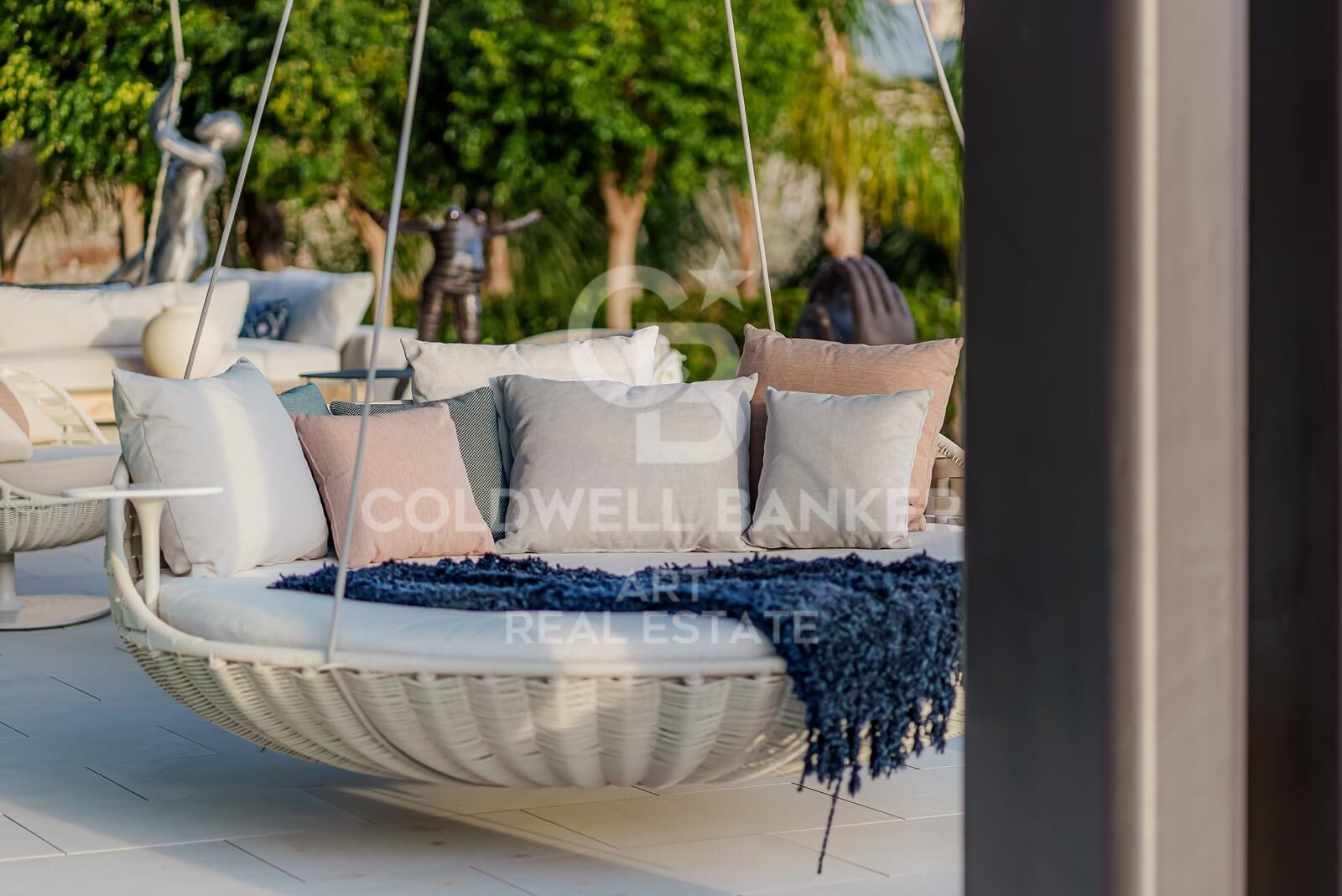 Exquisite Luxusvilla mit Panoramablick auf das Mittelmeer in La Quinta