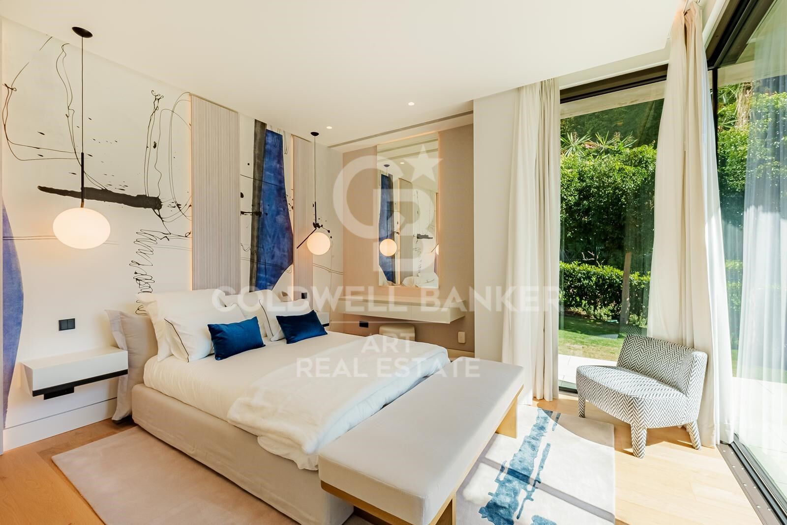 Exquisite Luxury Villa with Panoramic Mediterranean Views in La Quinta