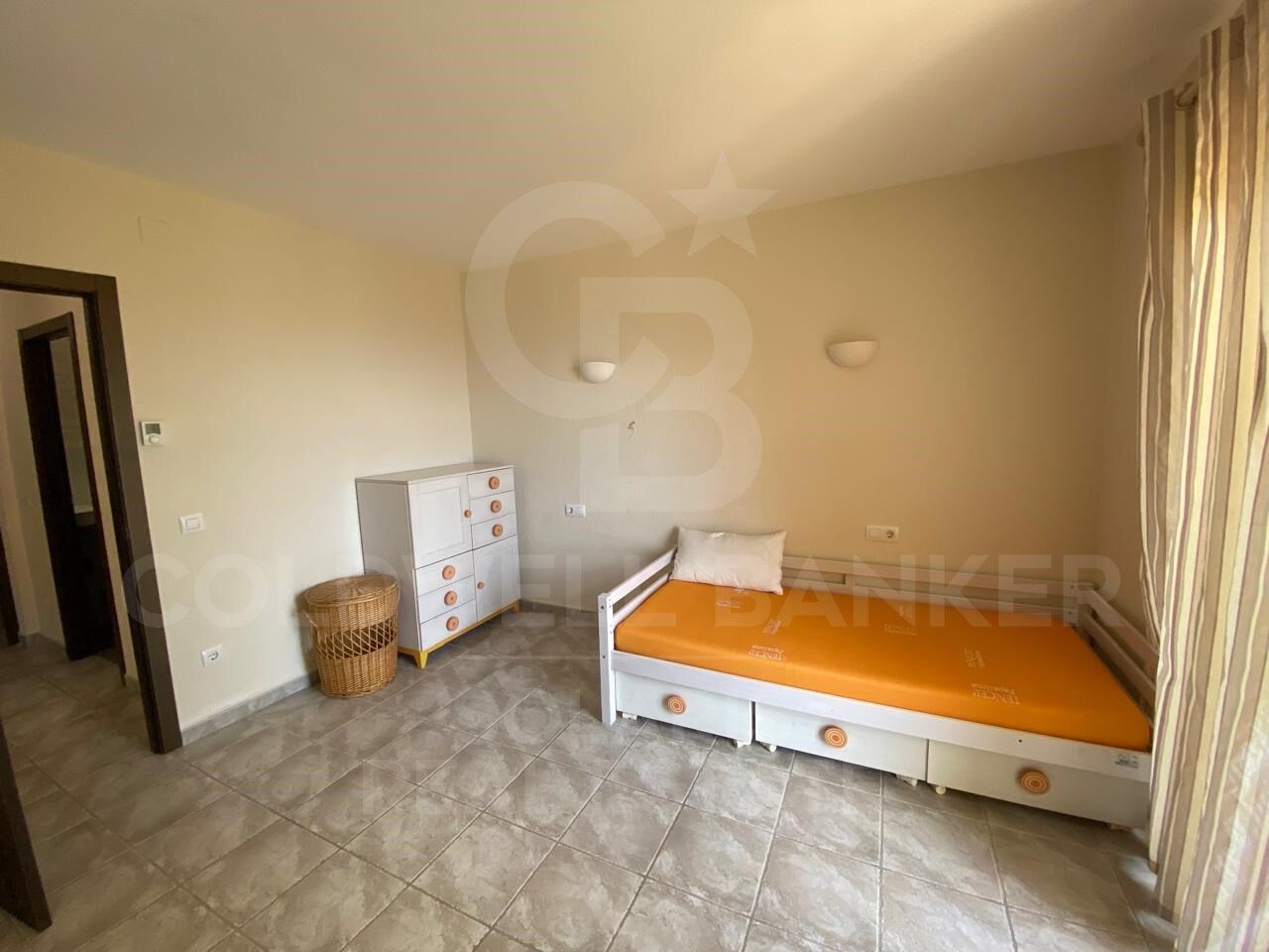 Villa with sea views in Cumbre del Sol