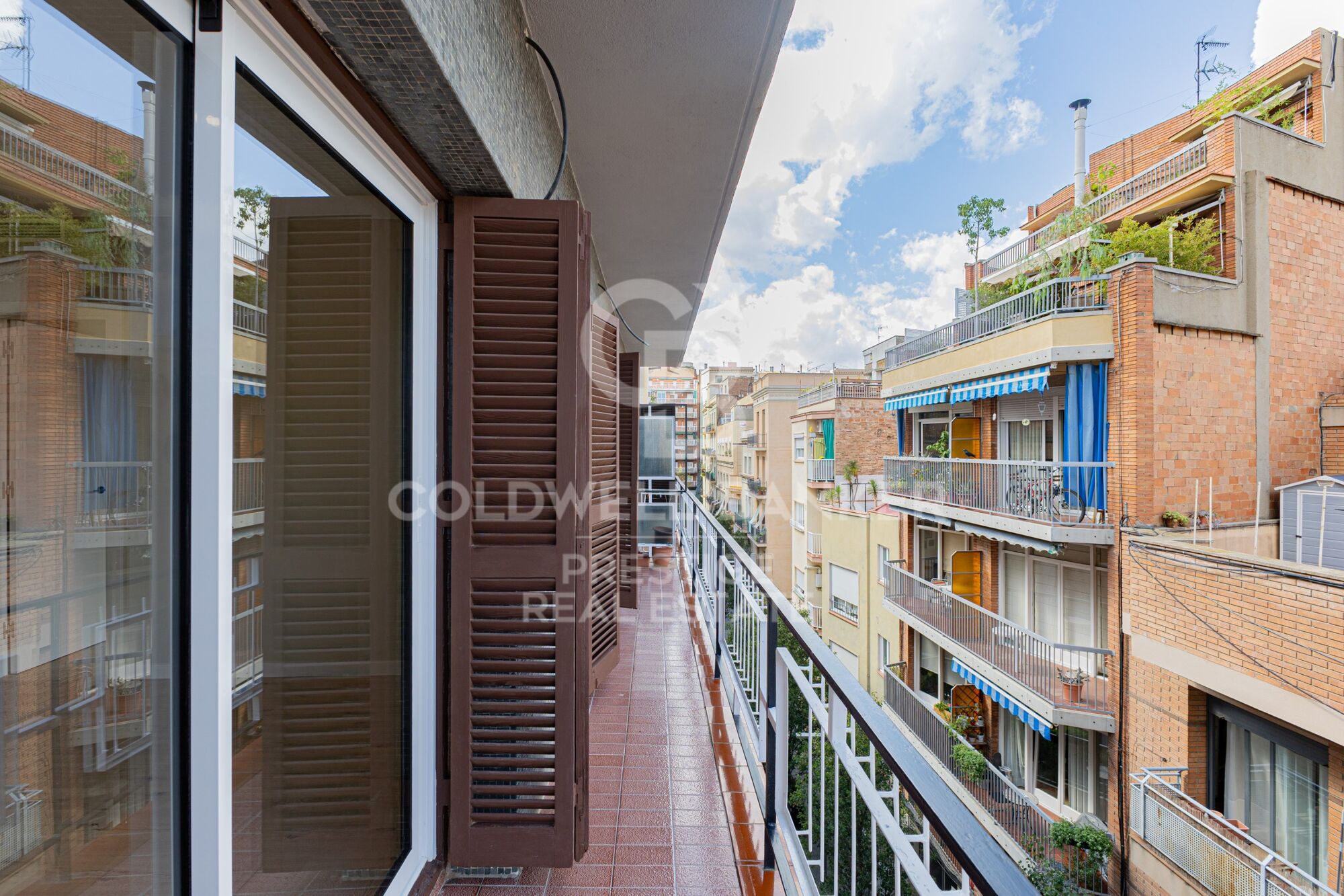Renovierte Wohnung mit Balkon in Sants, Barcelona