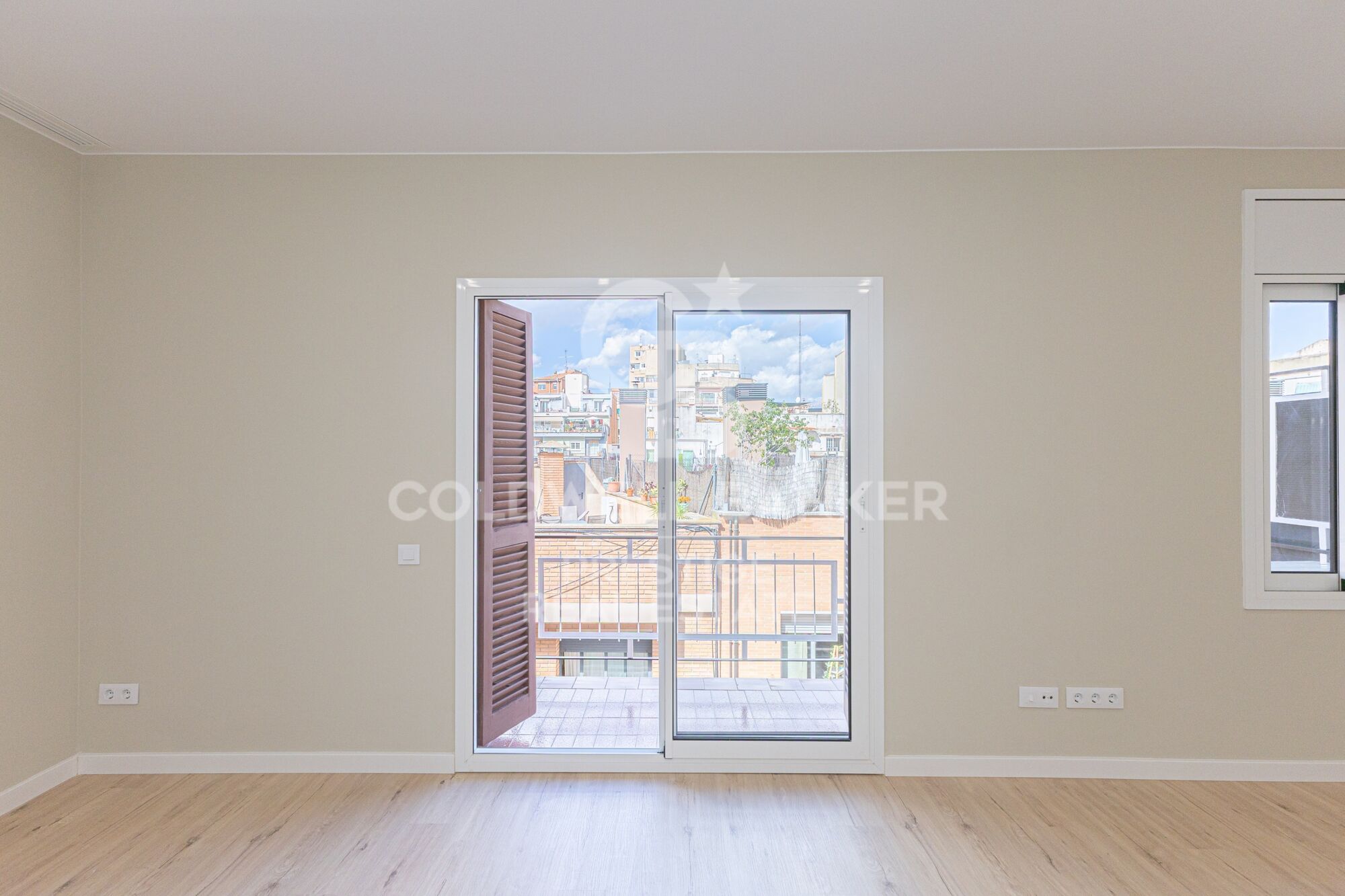 Renovierte Wohnung mit Balkon in Sants, Barcelona