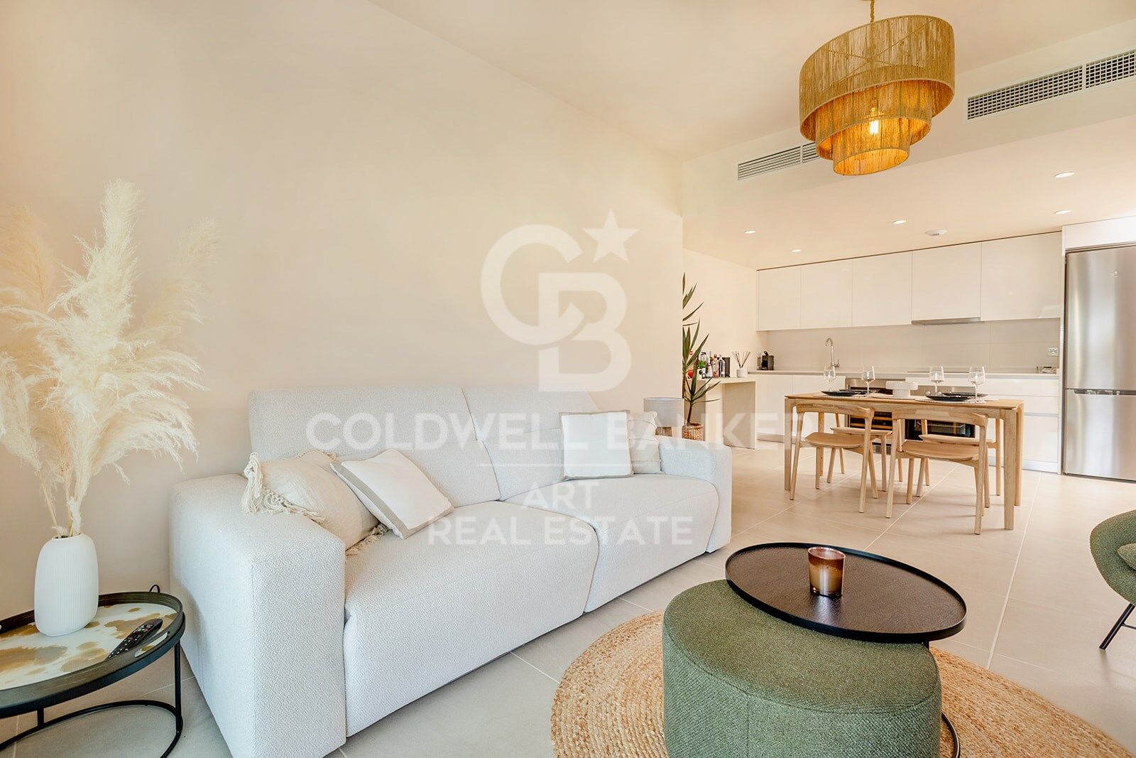 Elegante Erdgeschosswohnung mit privatem Garten in Estepona