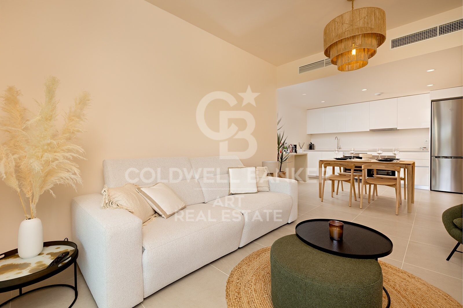 Elegante Erdgeschosswohnung mit privatem Garten in Estepona