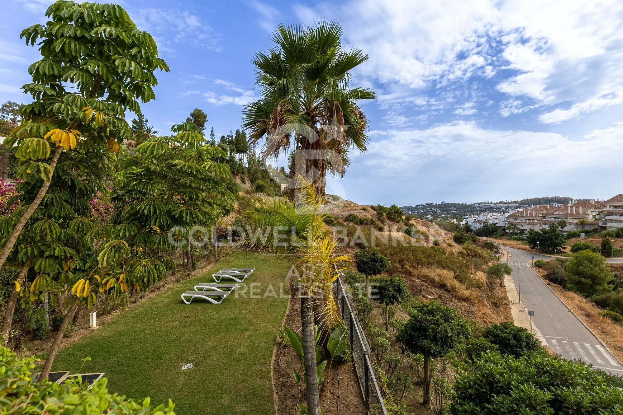 Wunderschöne, komplett möblierte Zweizimmerwohnung in Mijas