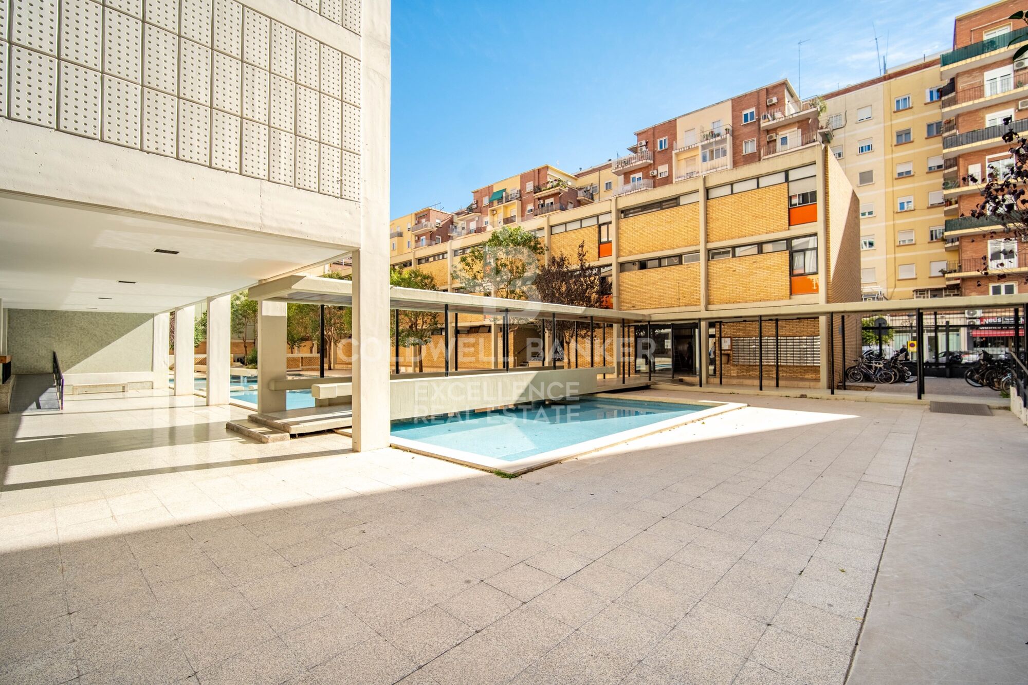 Duplex-Wohnung mit modernem Design und mediterranem Flair in Juan Llorens