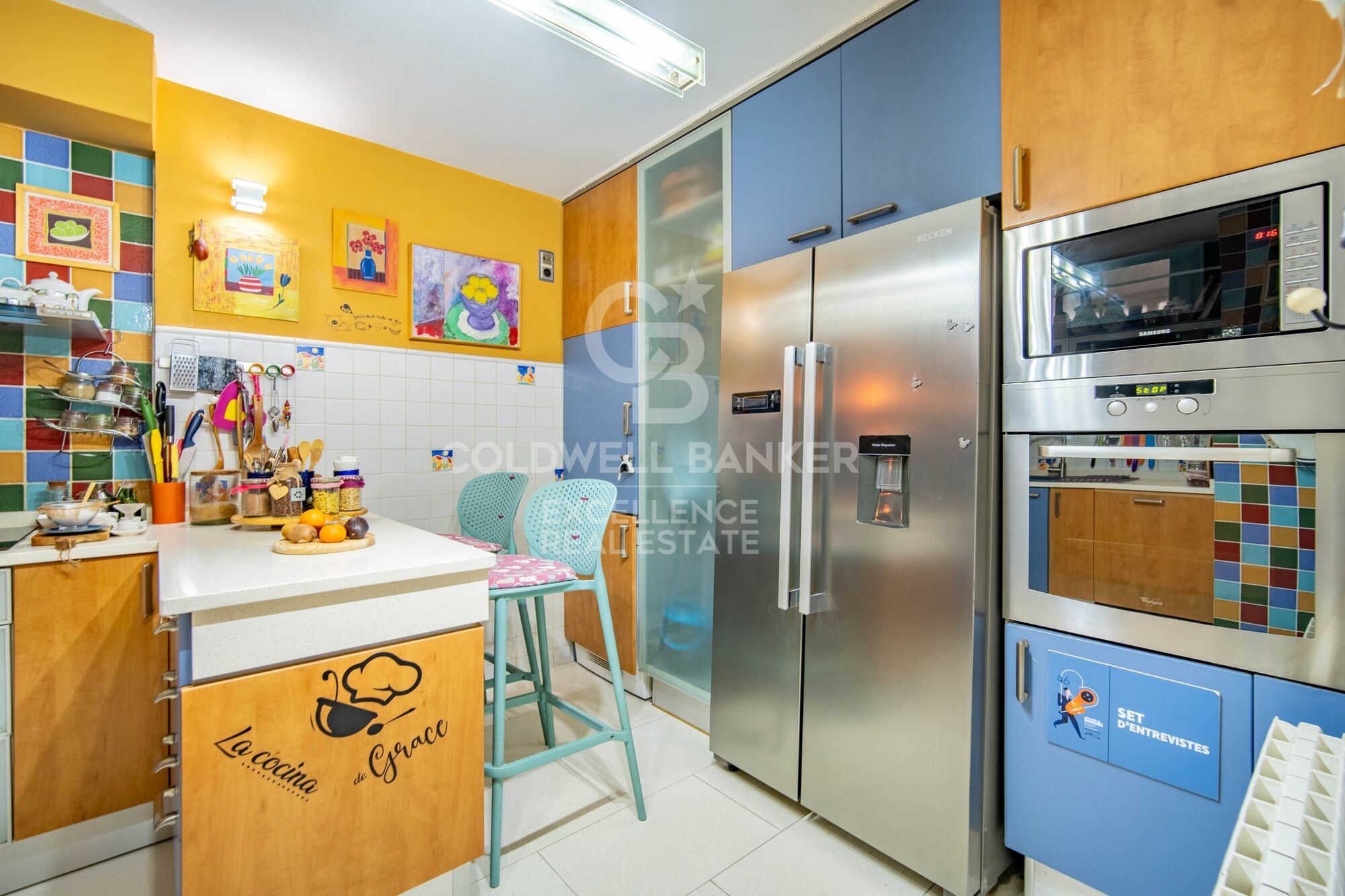 Duplex au design contemporain et à l'essence méditerranéenne à Juan Llorens