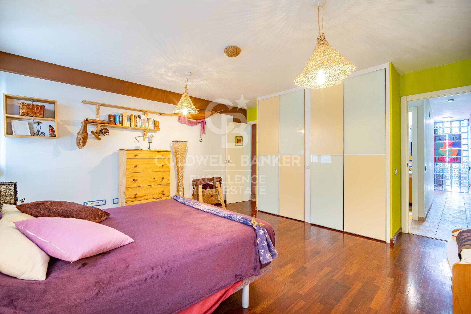 Duplex-Wohnung mit modernem Design und mediterranem Flair in Juan Llorens