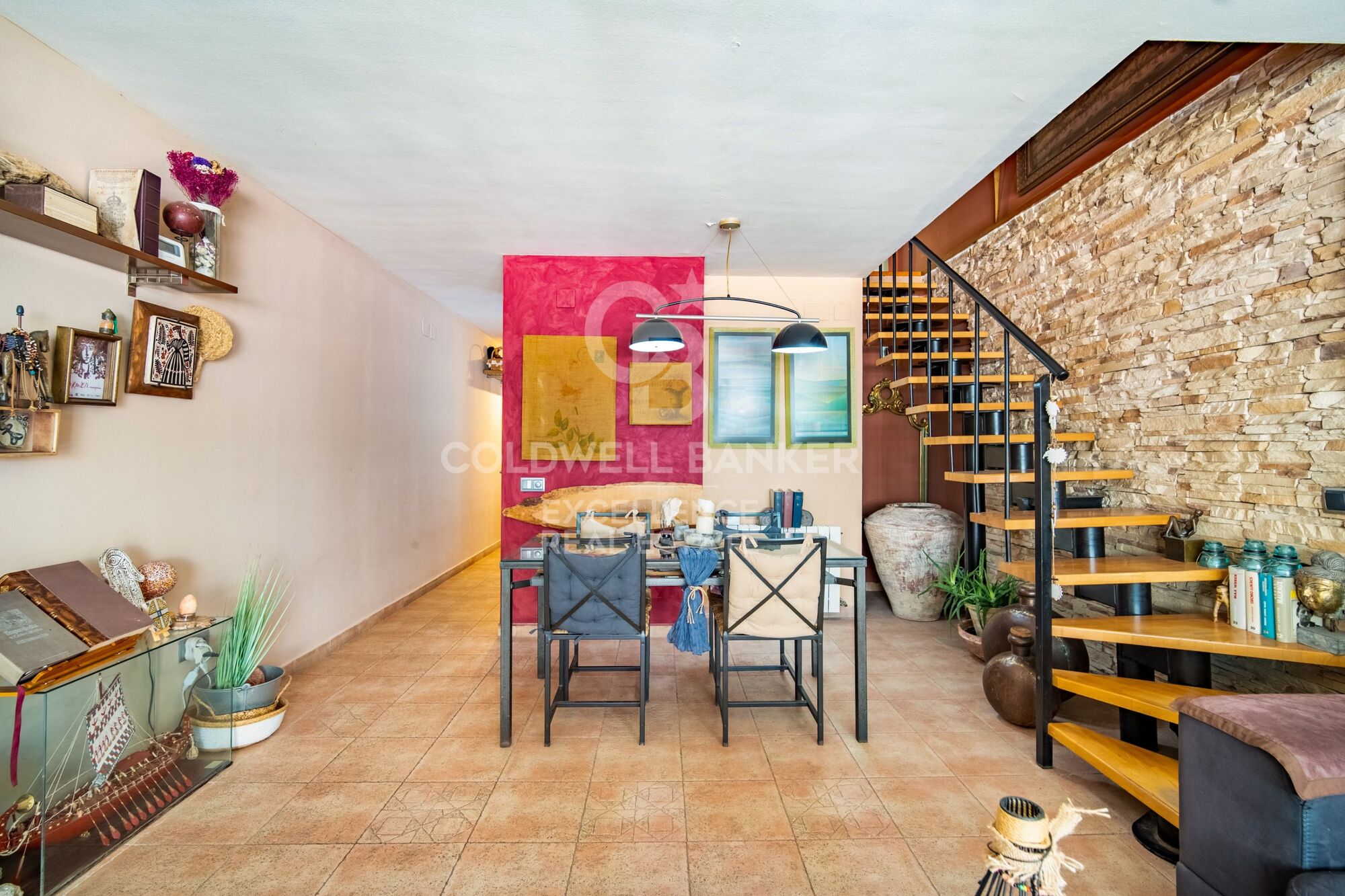 Duplex-Wohnung mit modernem Design und mediterranem Flair in Juan Llorens