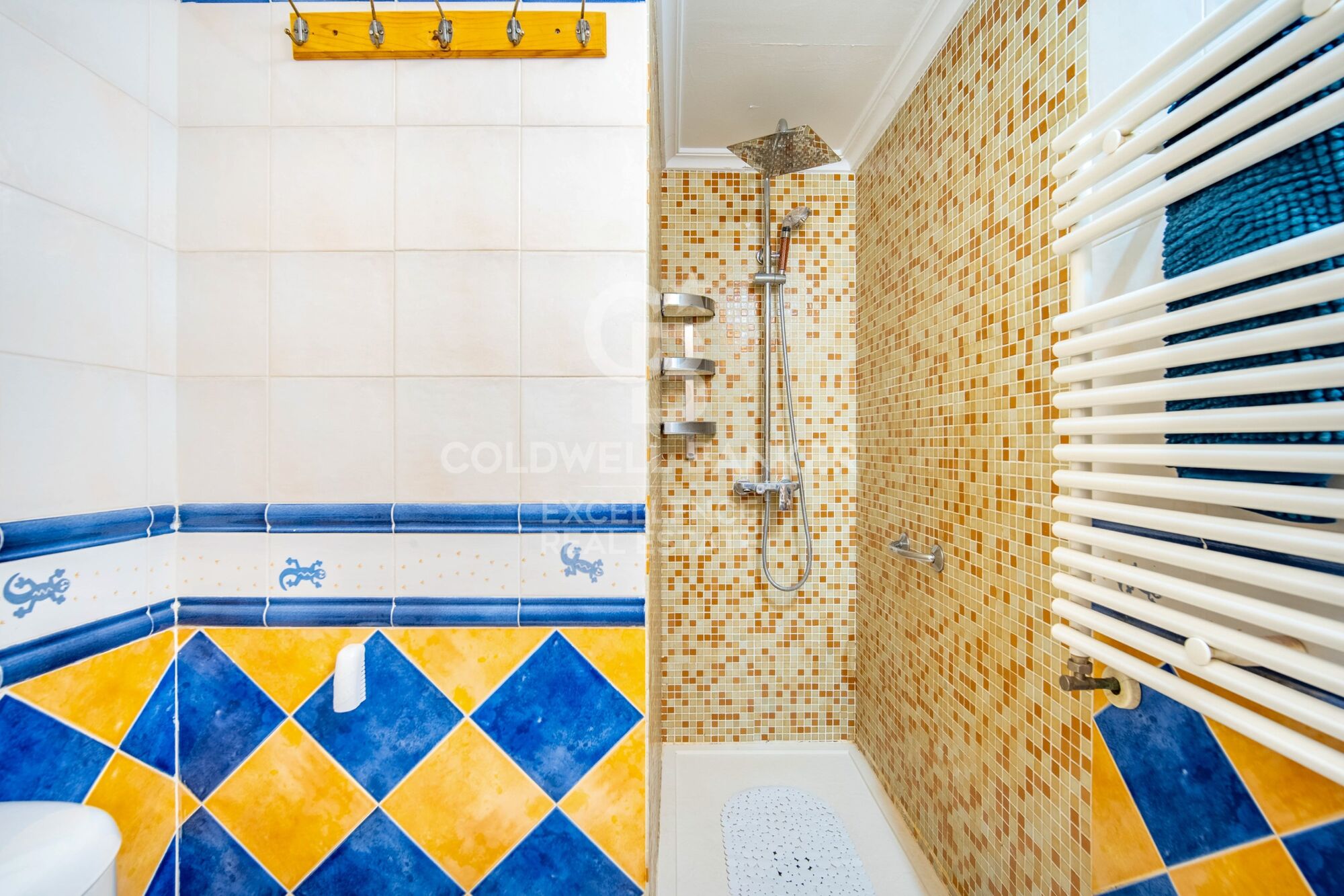 Duplex-Wohnung mit modernem Design und mediterranem Flair in Juan Llorens