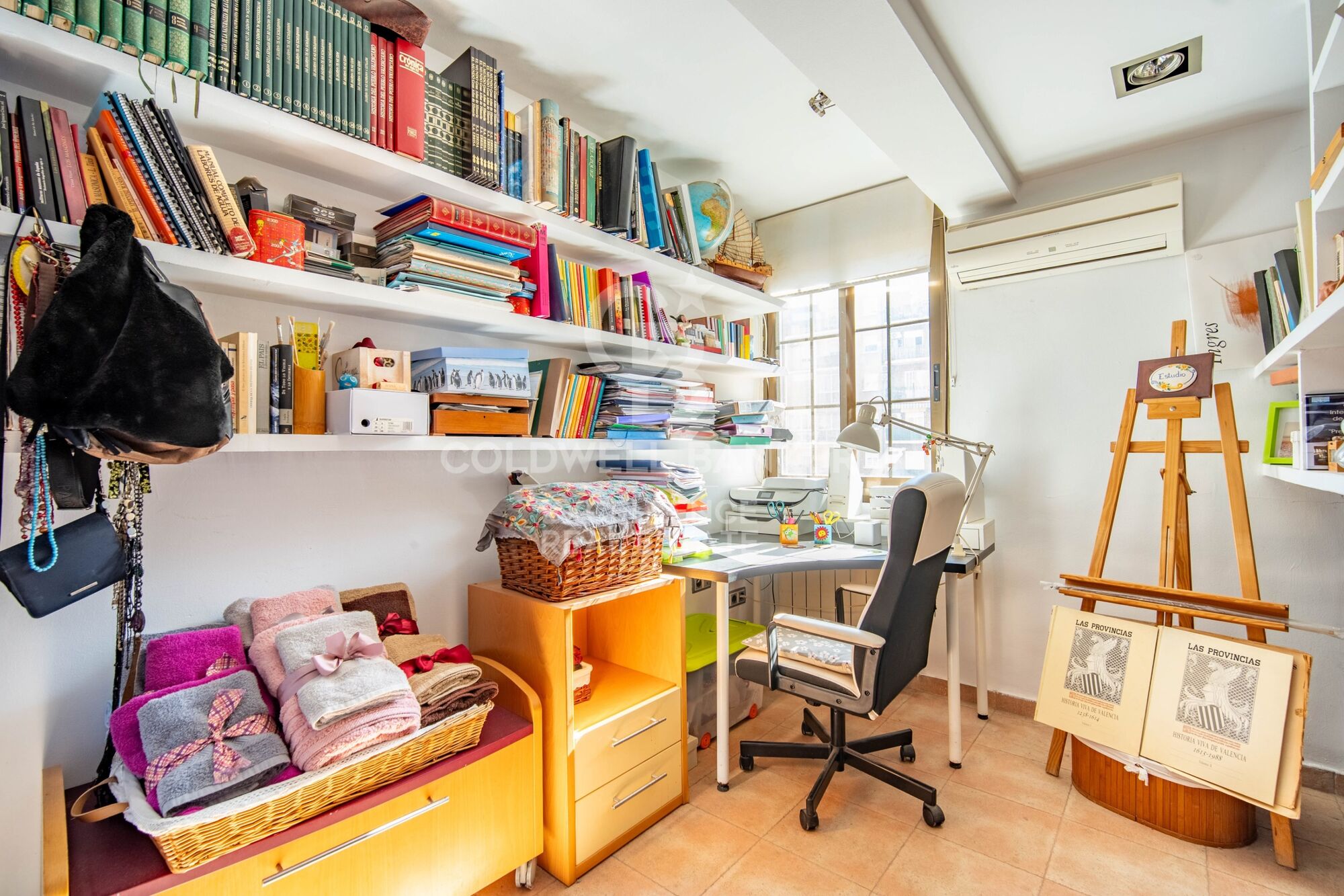 Duplex-Wohnung mit modernem Design und mediterranem Flair in Juan Llorens
