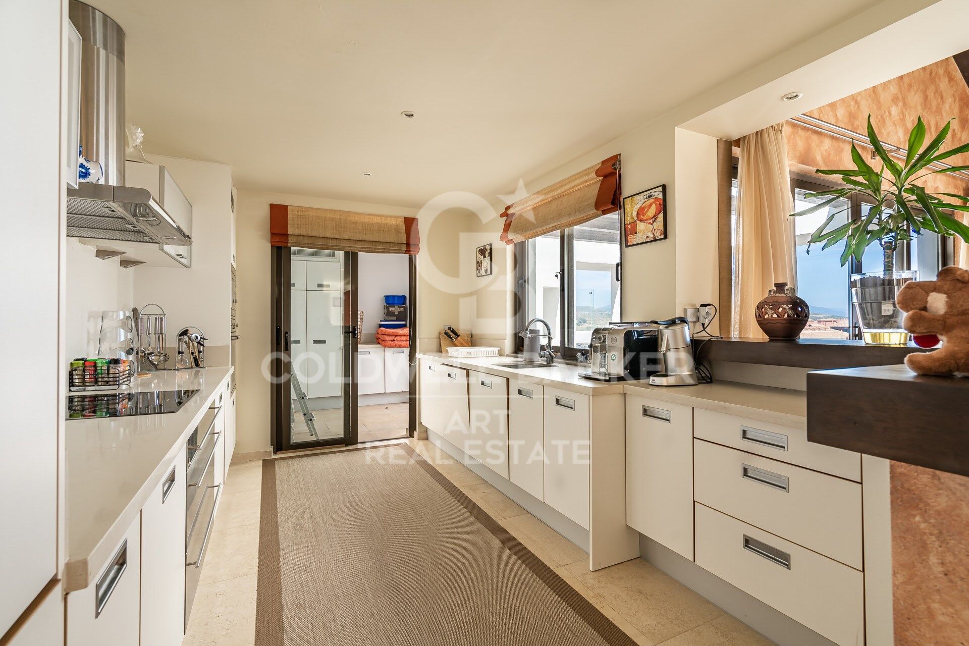 Spectacular penthouse in Los Flamingos Golf, Benahavís