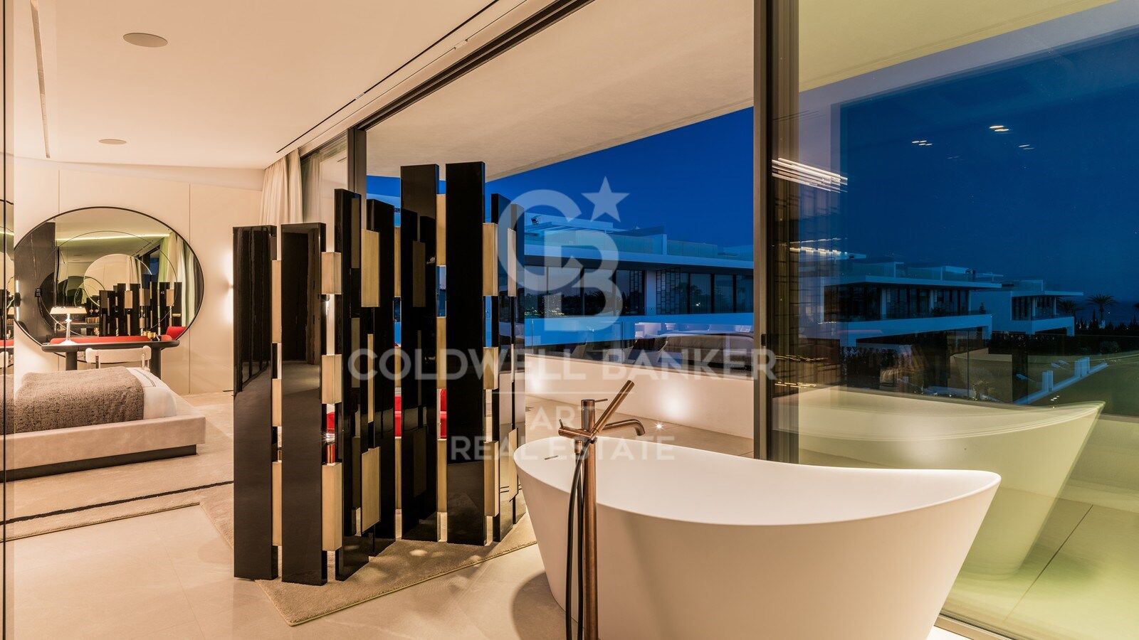 Espectacular Villa de diseño en la Milla de Oro de Marbella