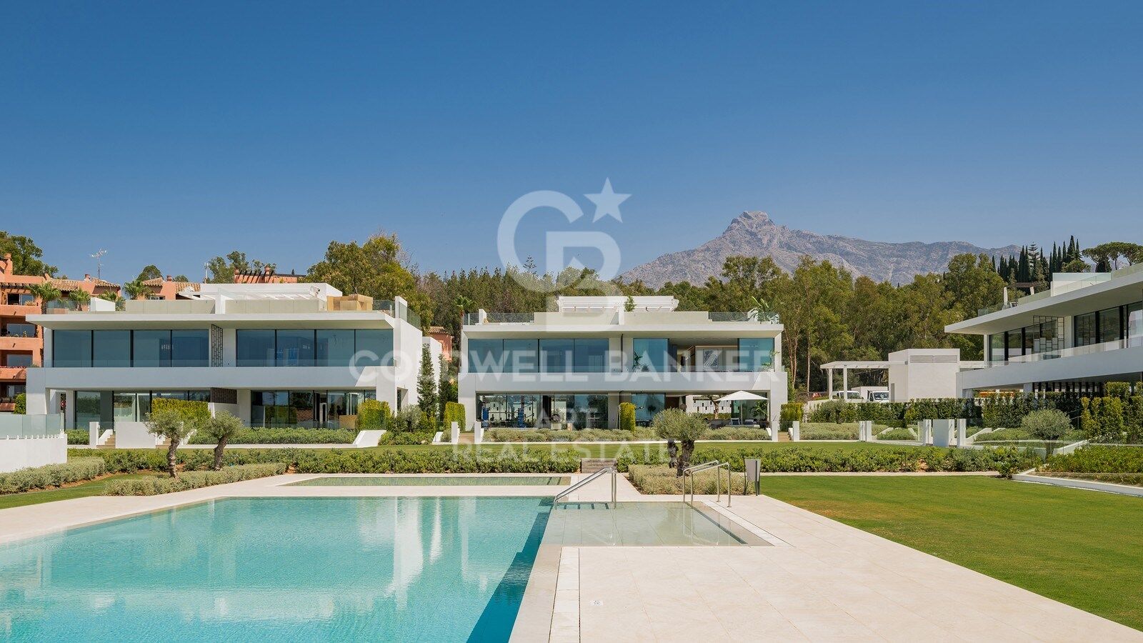 Espectacular Villa de diseño en la Milla de Oro de Marbella