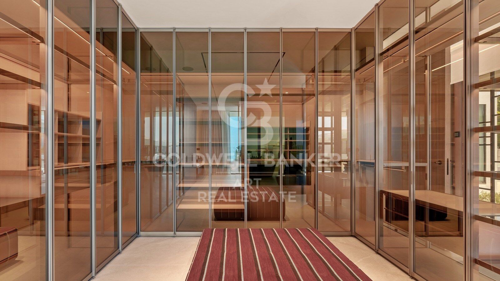 Espectacular Villa de diseño en la Milla de Oro de Marbella