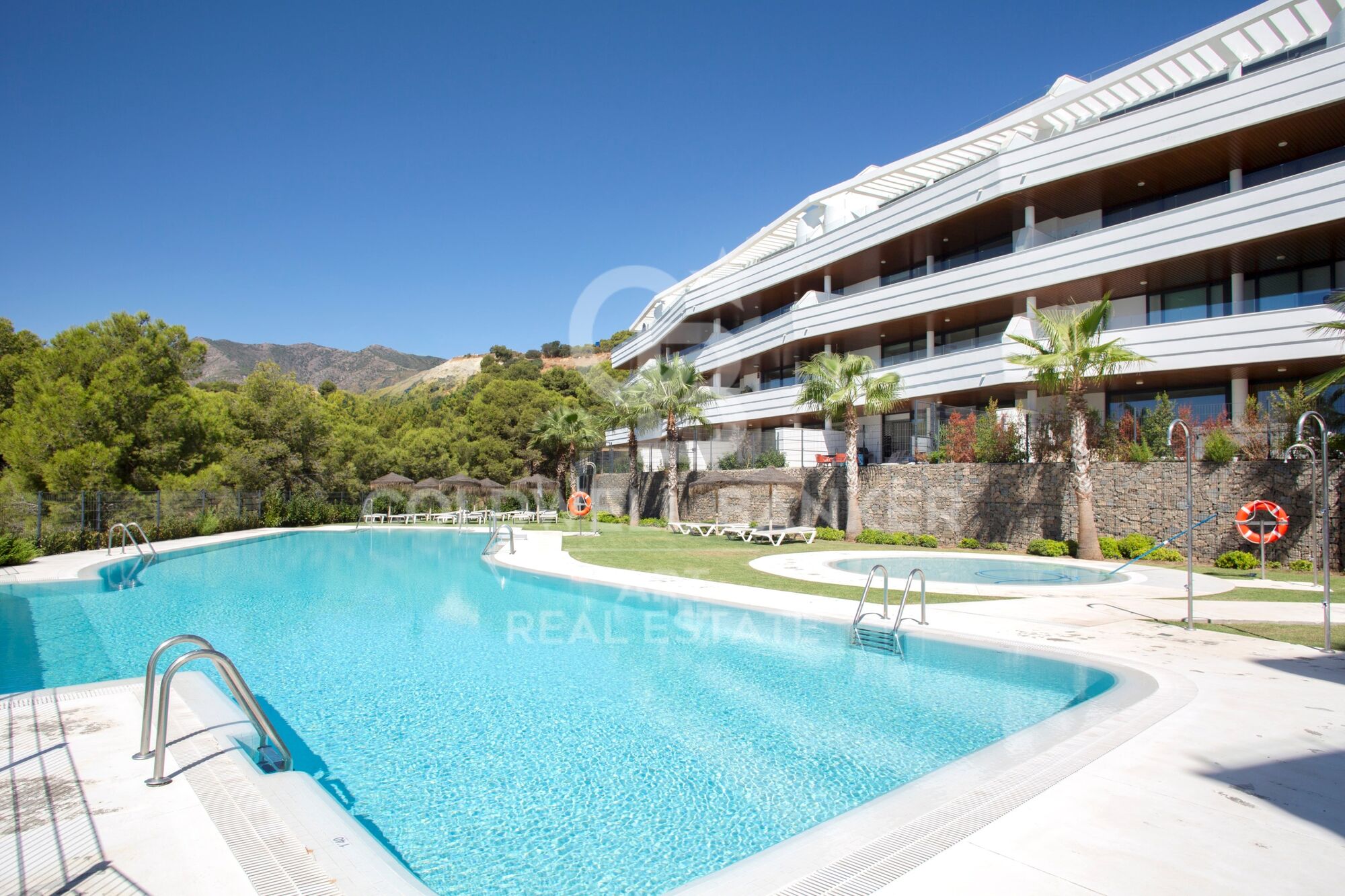 Exklusive Wohnanlage in El Higuerón, Fuengirola