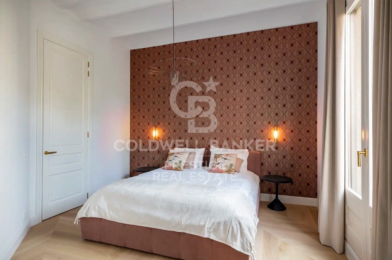 Exclusivo piso esquinero con balconeras en Eixample Dreta, Barcelona