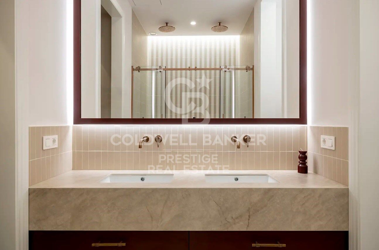 Appartement exclusif avec terrasse tout neuf sur la Rambla Catalunya