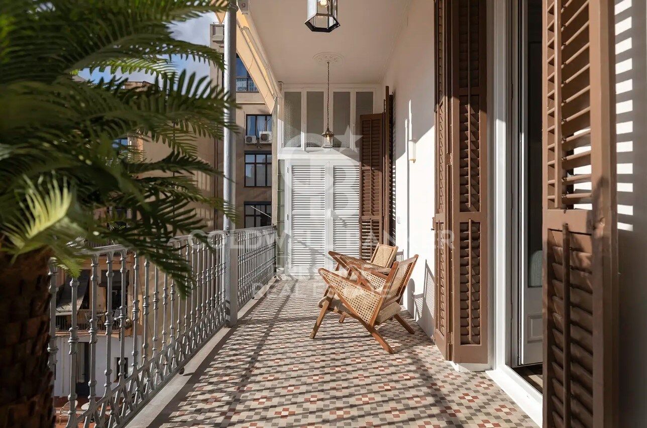 Exklusive Wohnung mit Terrasse in Rambla Catalunya