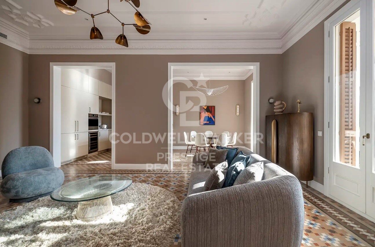 Exklusive Wohnung mit Terrasse in Rambla Catalunya