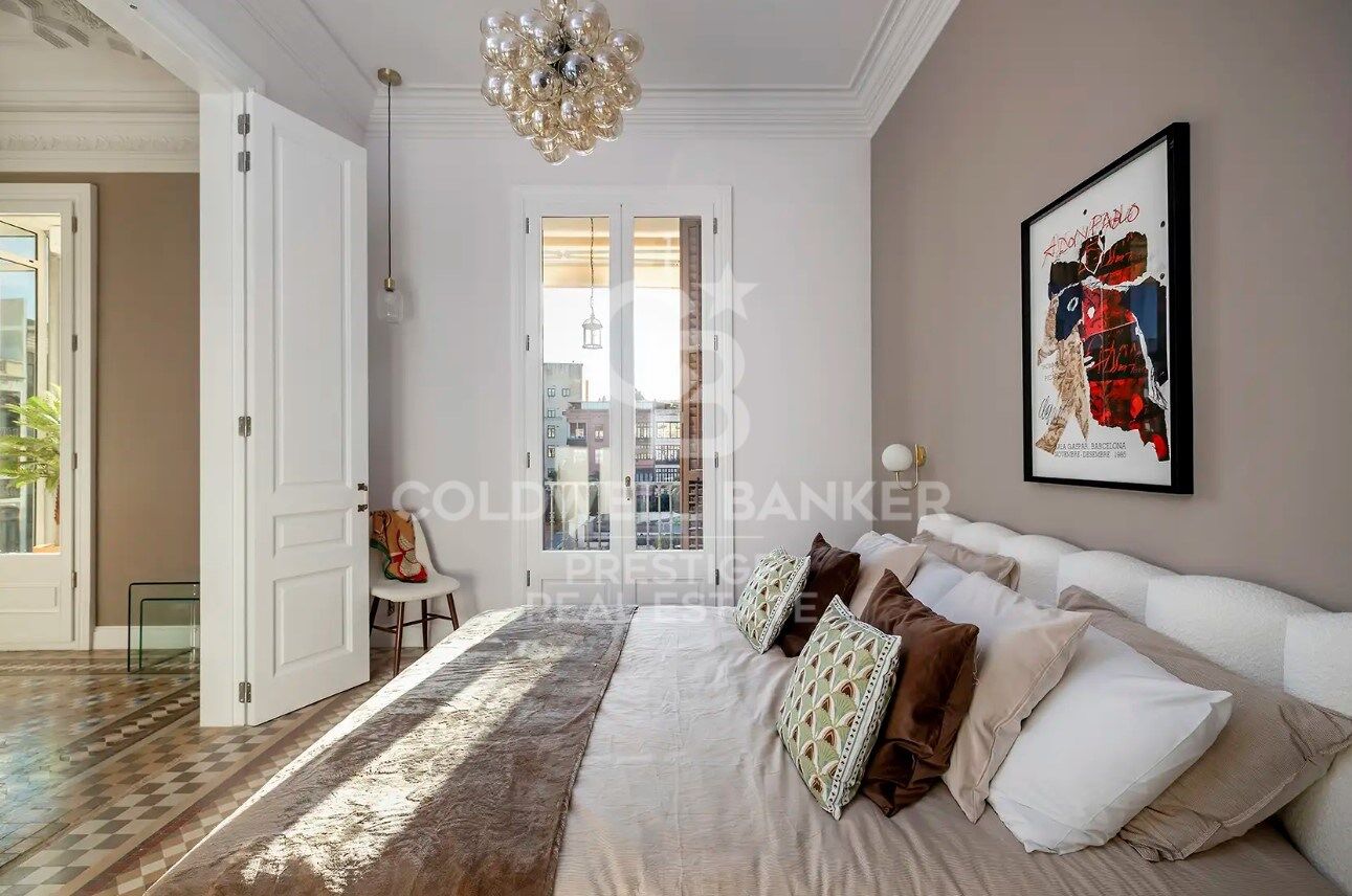 Appartement exclusif avec terrasse tout neuf sur la Rambla Catalunya