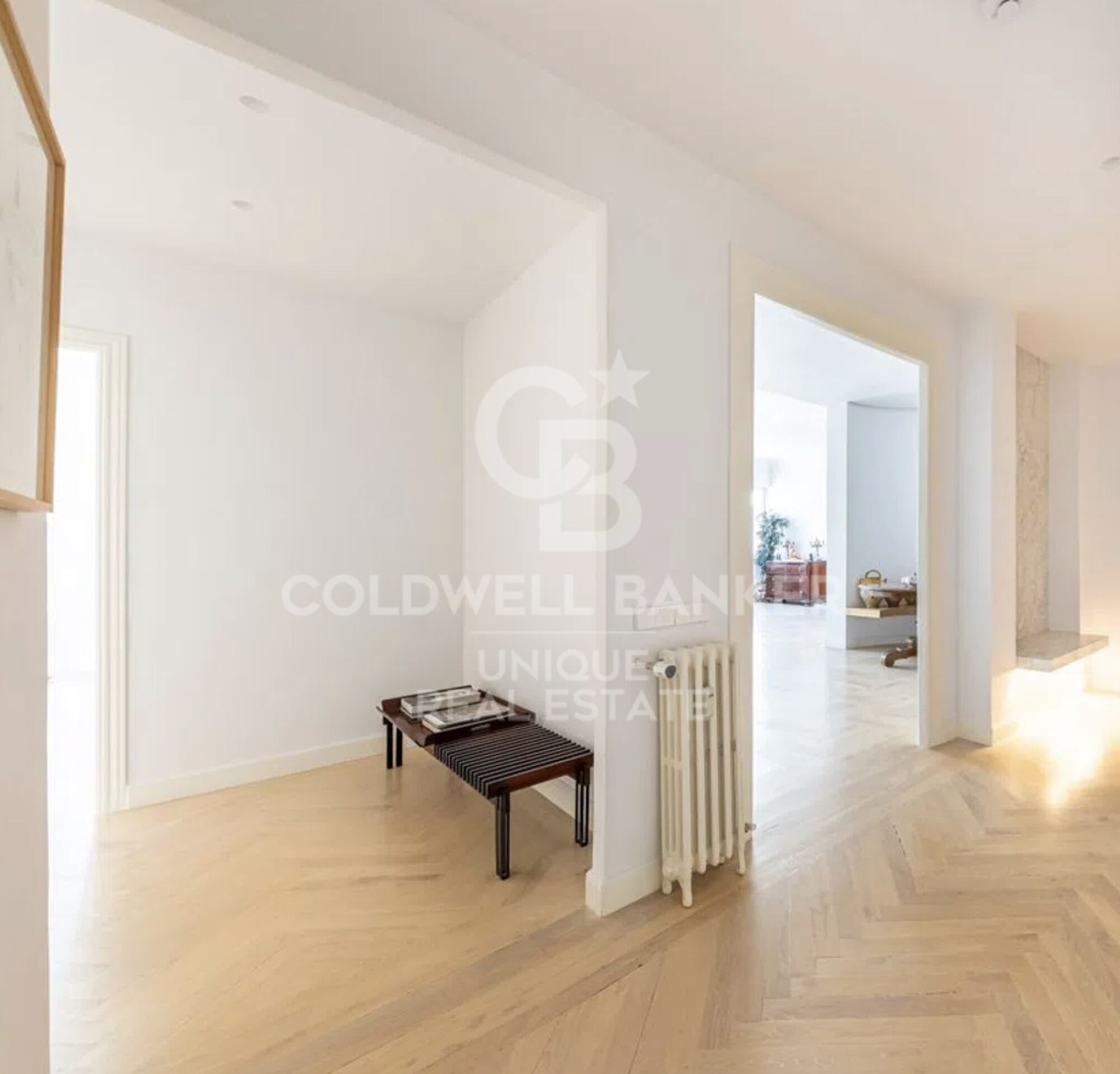 Außenwohnung mit 3 Schlafzimmern und 5 Balkonen in Justicia, Madrid