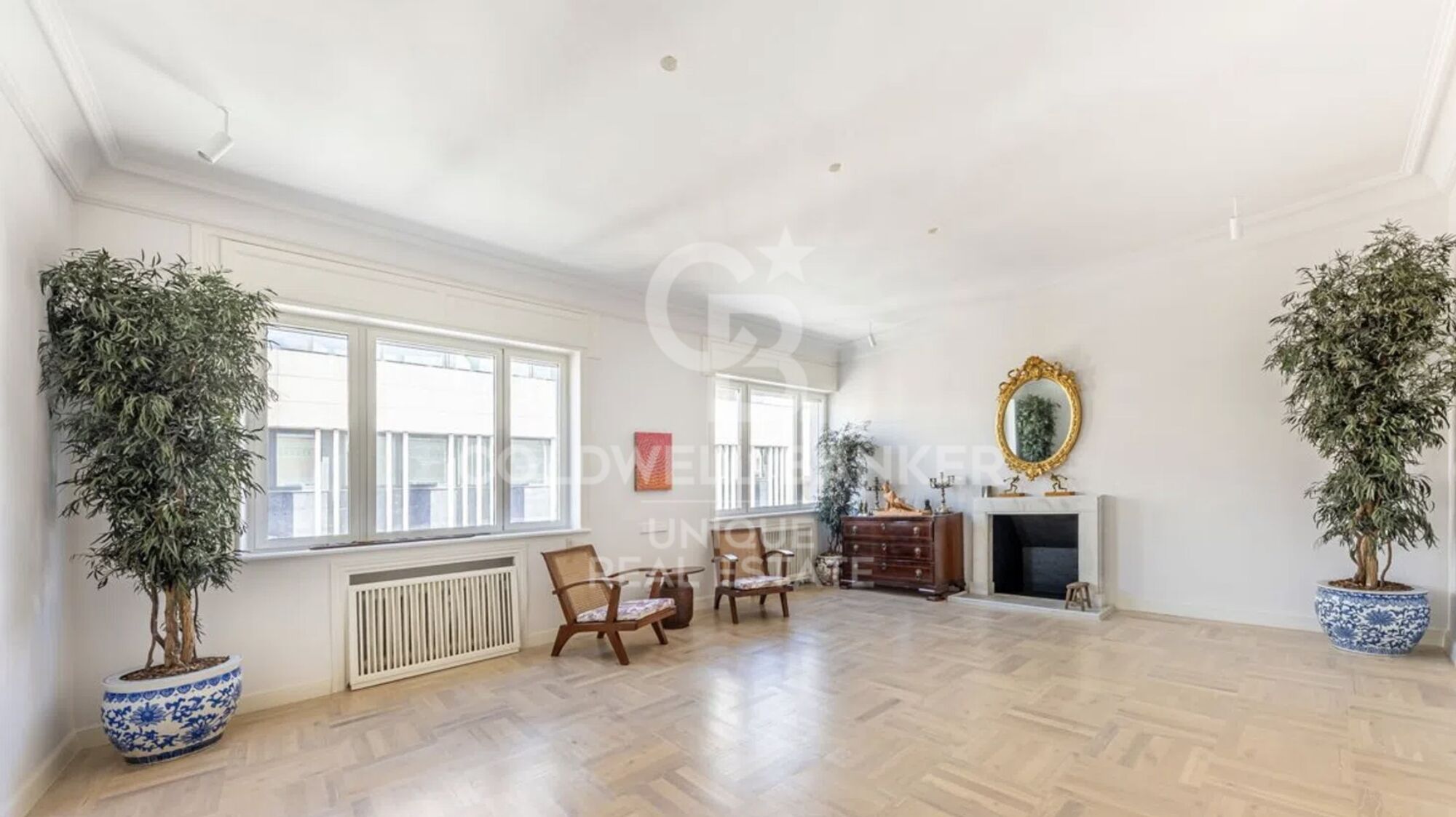 Exterior apartment with 3 bedrooms and 5 balconies in Justicia, Madrid