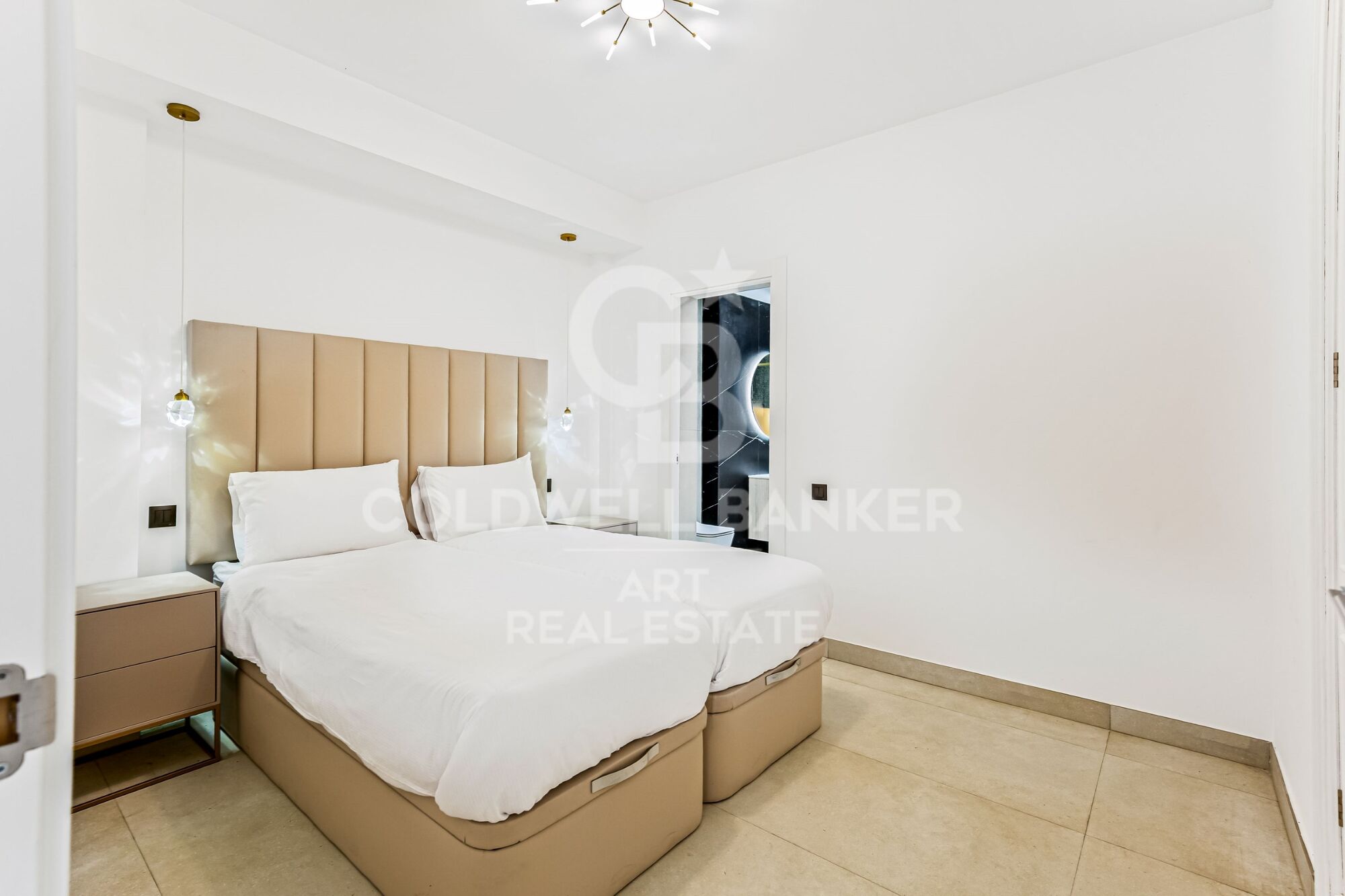 Modern four-bedroom apartment in Puerto Banús