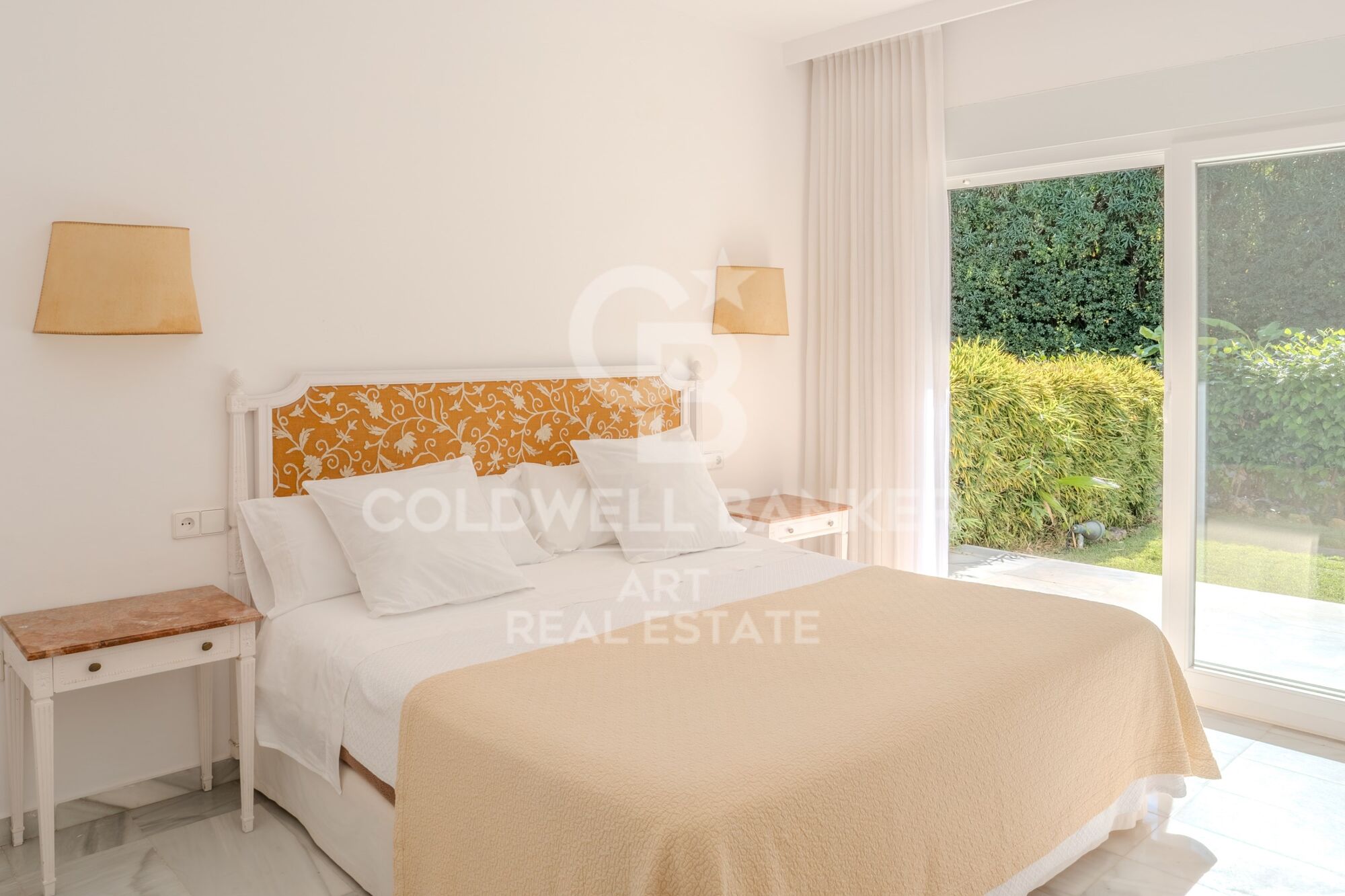 Exclusivo apartamento en la prestigiosa Urbanización La Alcazaba, Puerto Banús