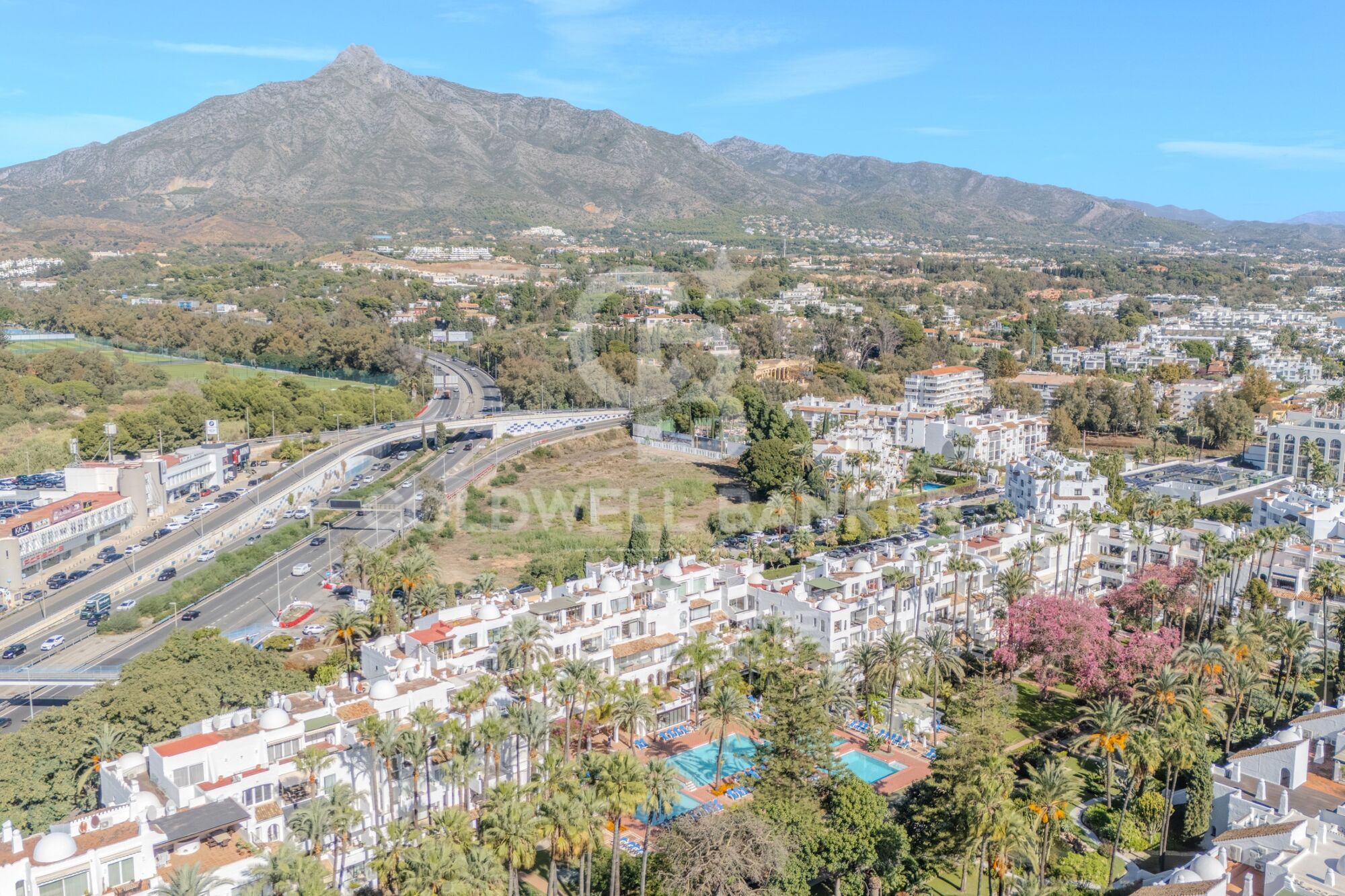 Exclusivo apartamento en la prestigiosa Urbanización La Alcazaba, Puerto Banús