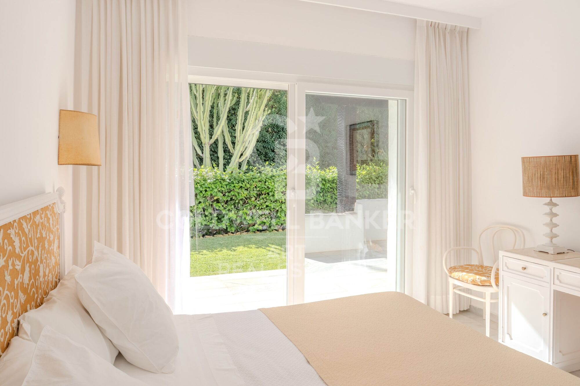 Exclusivo apartamento en la prestigiosa Urbanización La Alcazaba, Puerto Banús